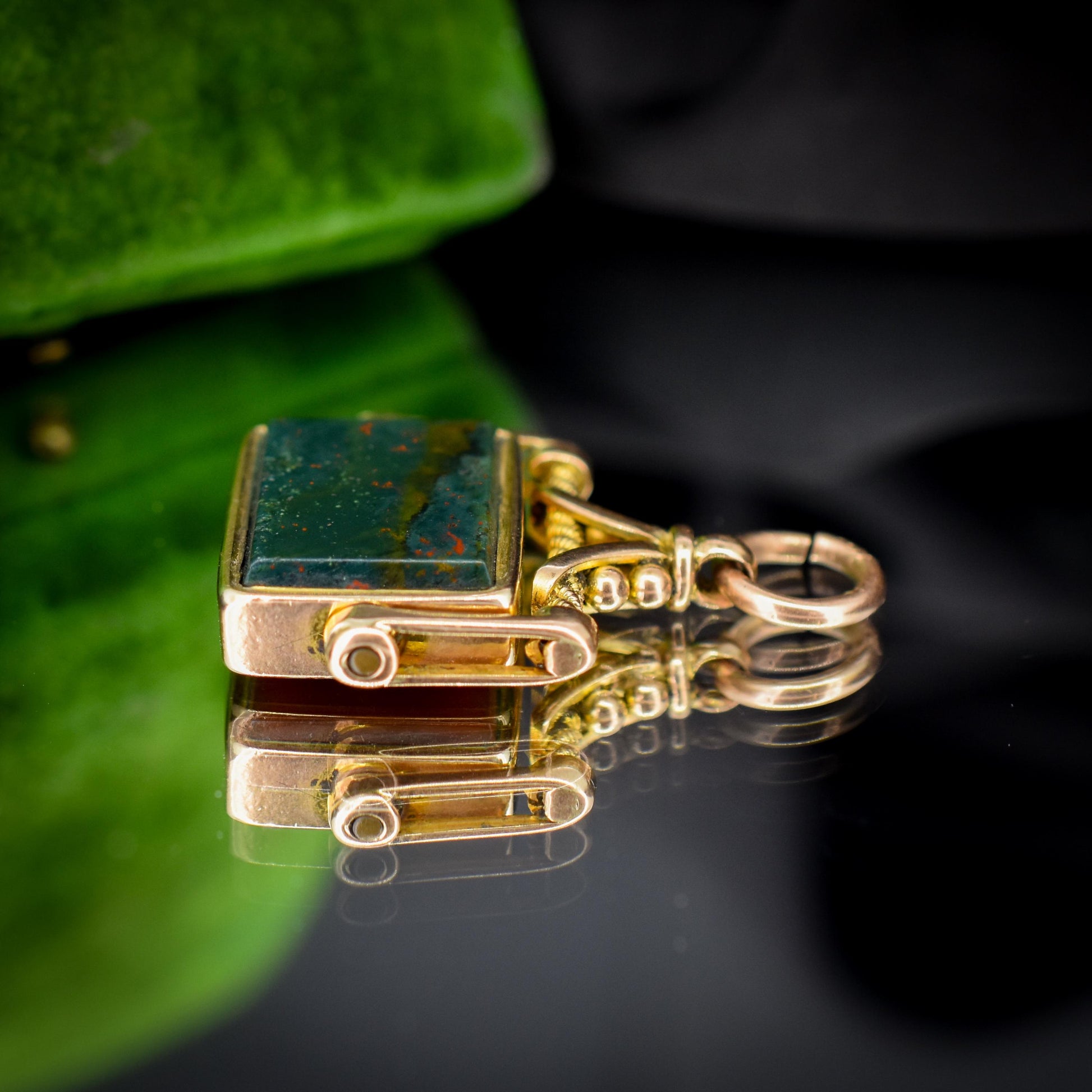 Antique Bloodstone and Carnelian 9ct Gold Spinning Swivel Fob Pendant | Dated 1917