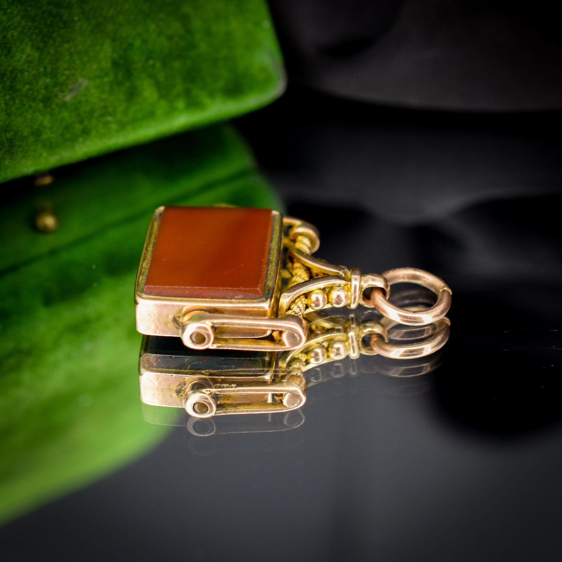 Antique Bloodstone and Carnelian 9ct Gold Spinning Swivel Fob Pendant | Dated 1917