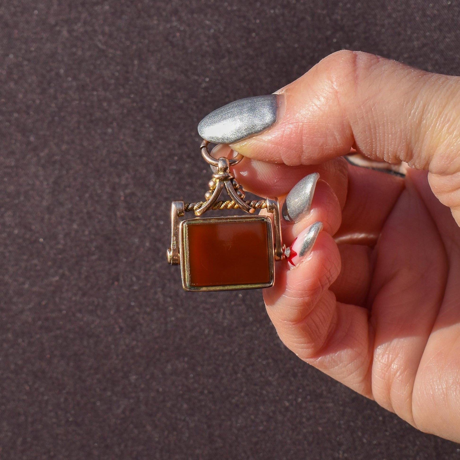Antique Bloodstone and Carnelian 9ct Gold Spinning Swivel Fob Pendant | Dated 1917