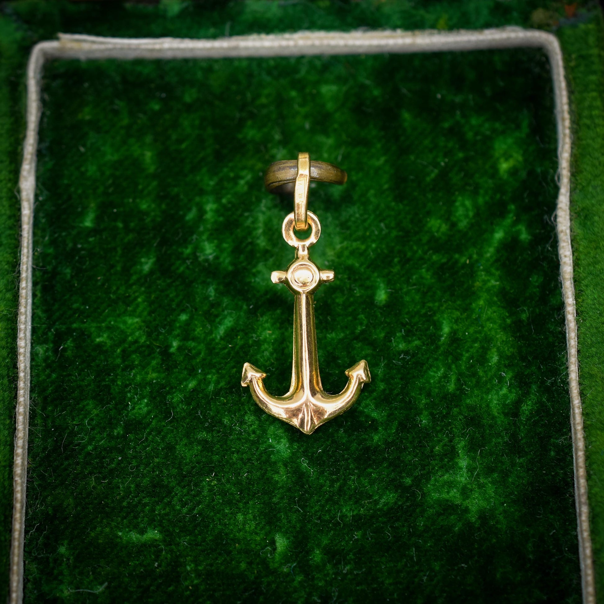 Vintage 18ct Yellow Gold Anchor Nautical Charm Pendant