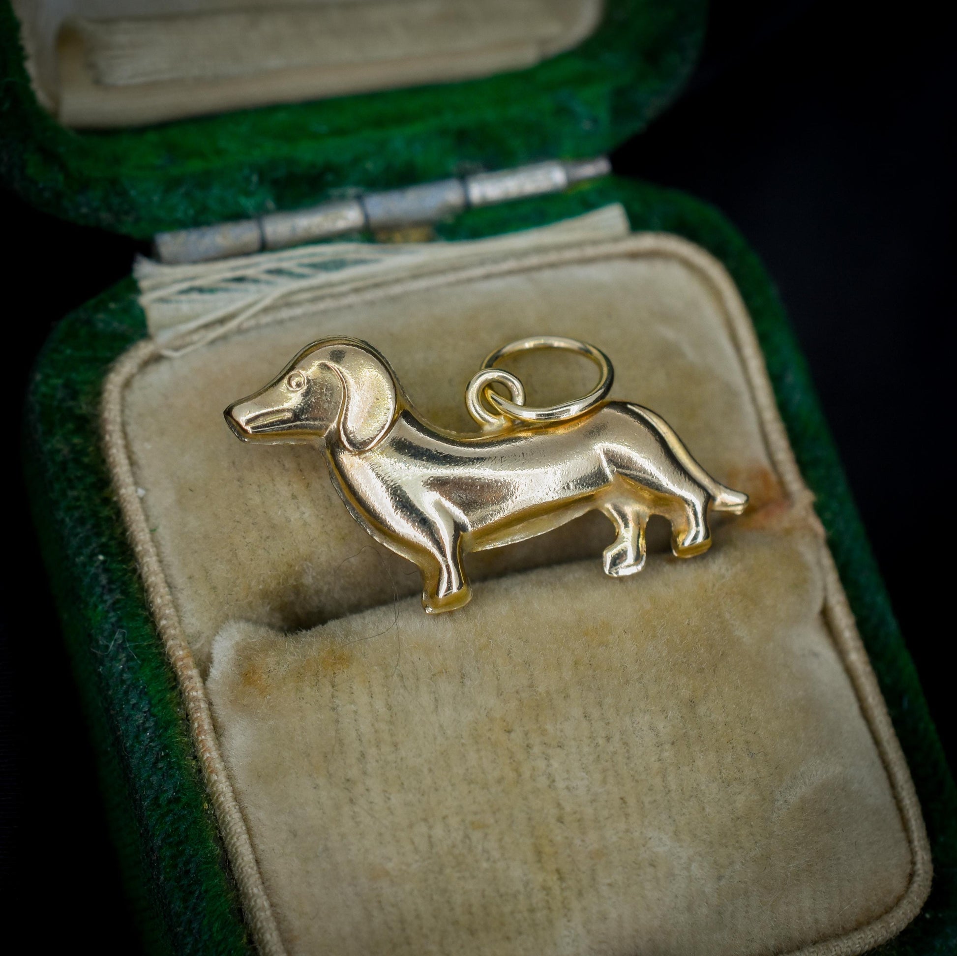 Vintage 9ct Gold Dachshund Dog Charm Pendant - Dated 1965