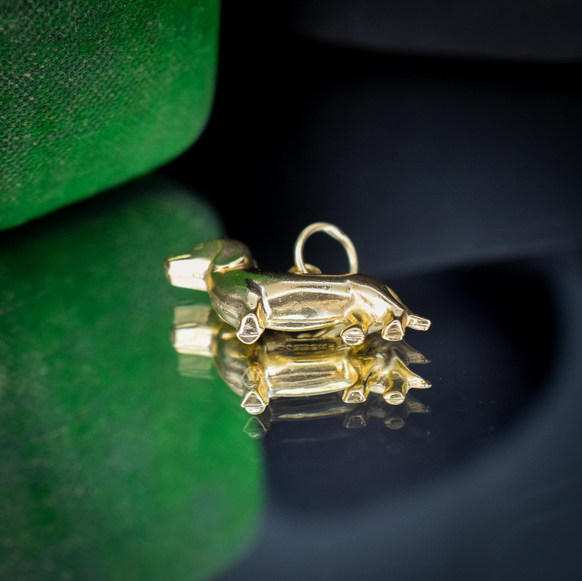 Vintage 9ct Gold Dachshund Dog Charm Pendant - Dated 1965