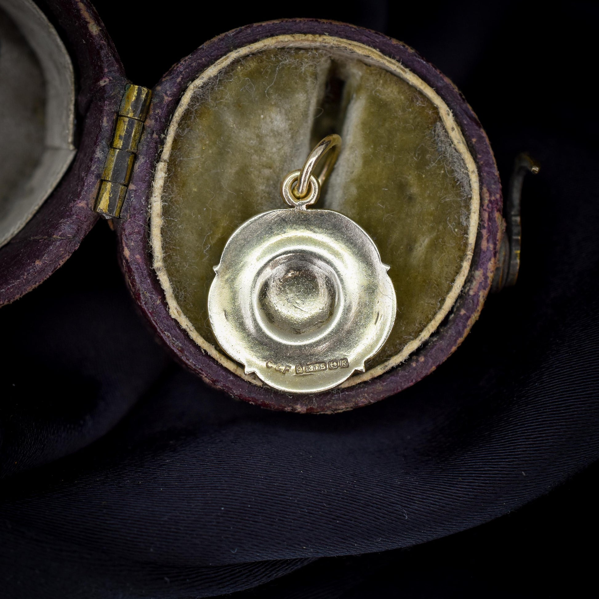 Vintage Red Rose of Lancashire Enamel 9ct Gold Charm