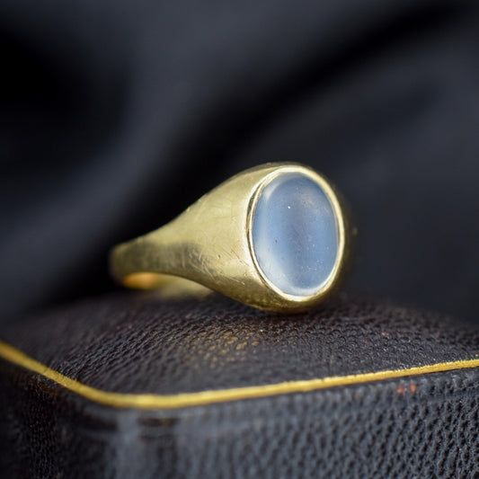 Vintage Moonstone Oval Solitaire Signet 9ct Yellow Gold Ring