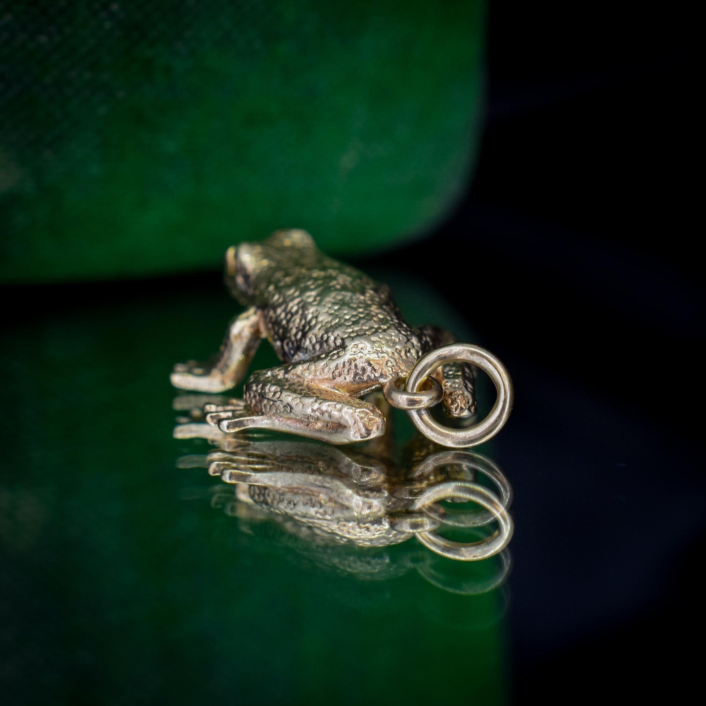 Vintage 9ct Yellow Gold Frog Charm
