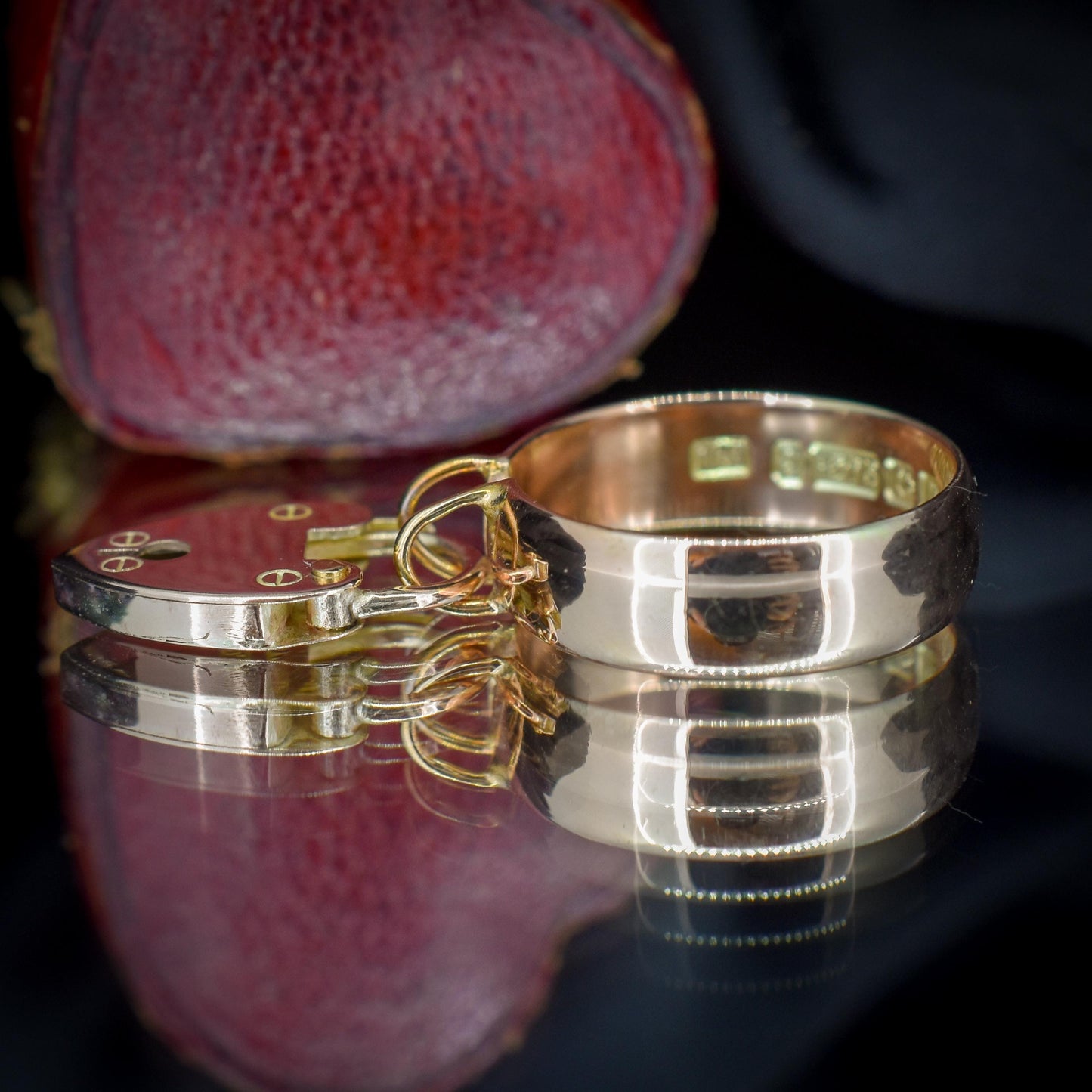 Antique Heart Padlock Drop 9ct Gold Band Ring | Birmingham 1921