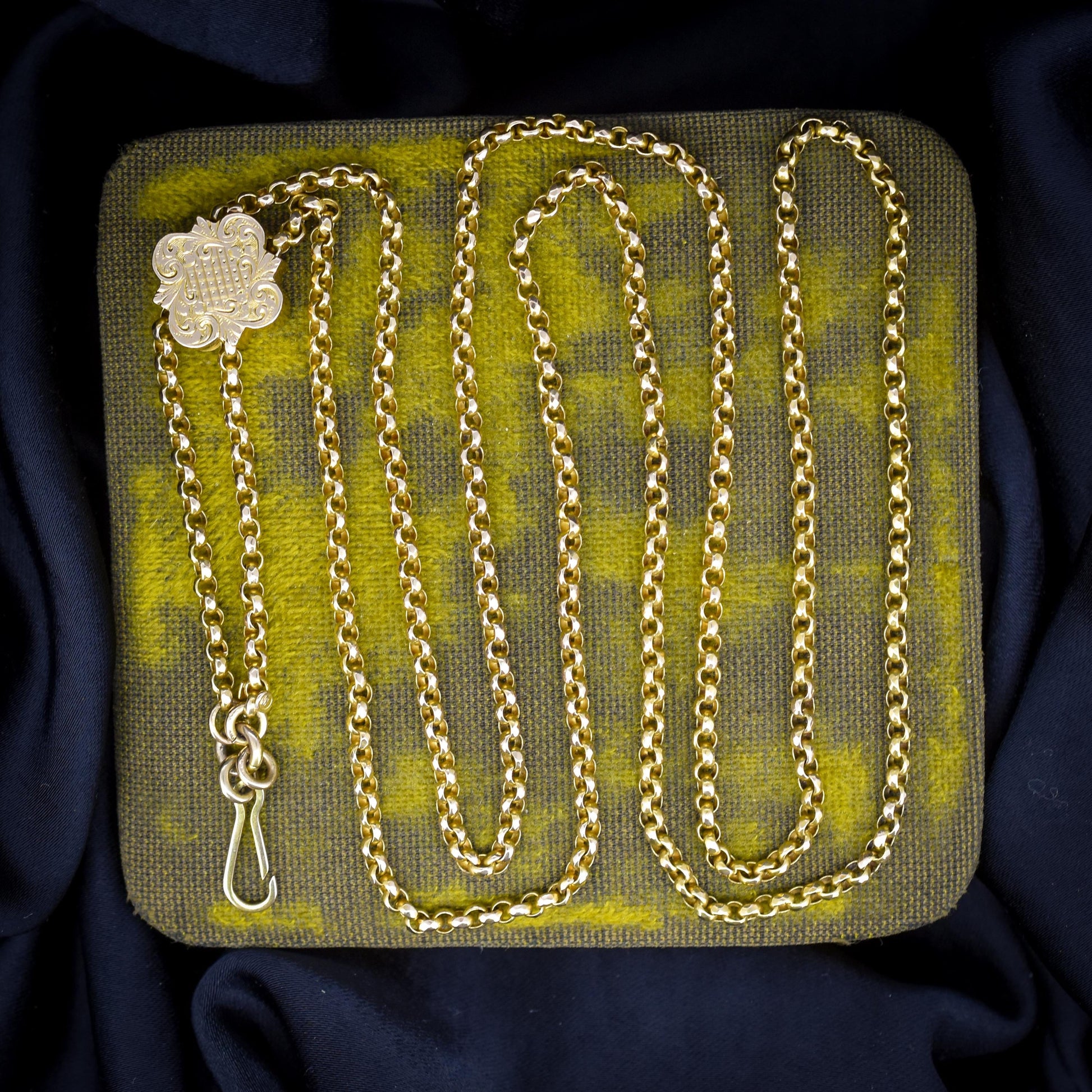 Antique 15ct Gold Chain Necklace with Engraved Slider and Hook | 32"