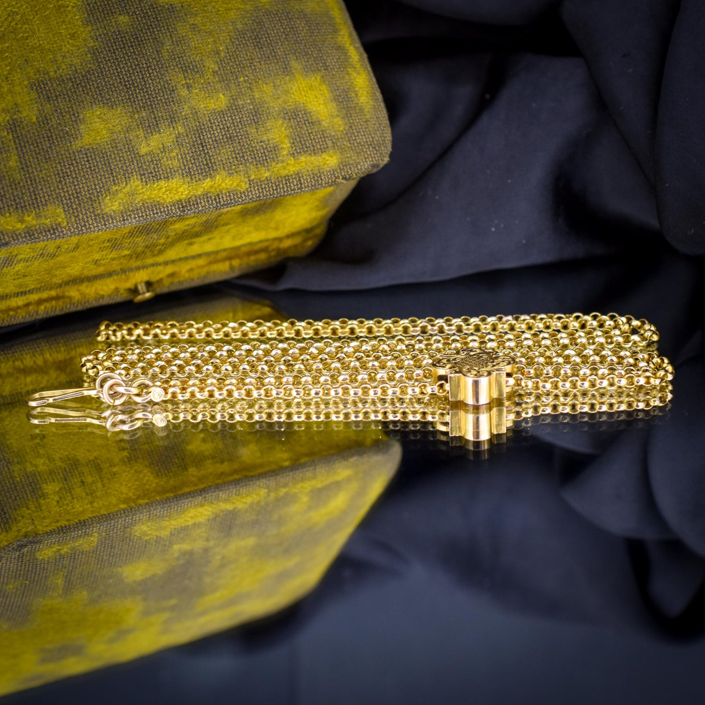 Antique 15ct Gold Chain Necklace with Engraved Slider and Hook | 32"