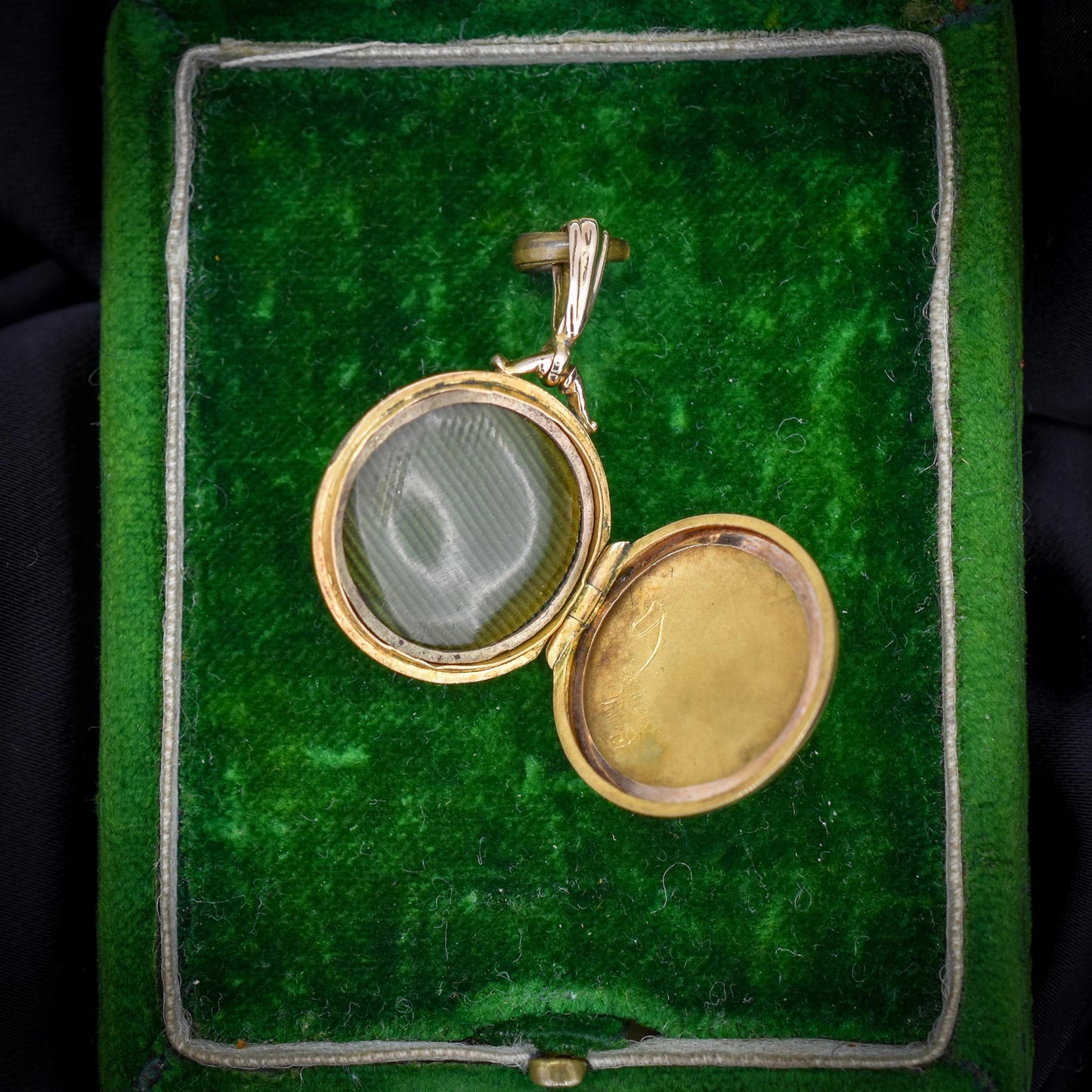 Antique '1907' Pearl Starburst 9ct Gold Round Locket Pendant