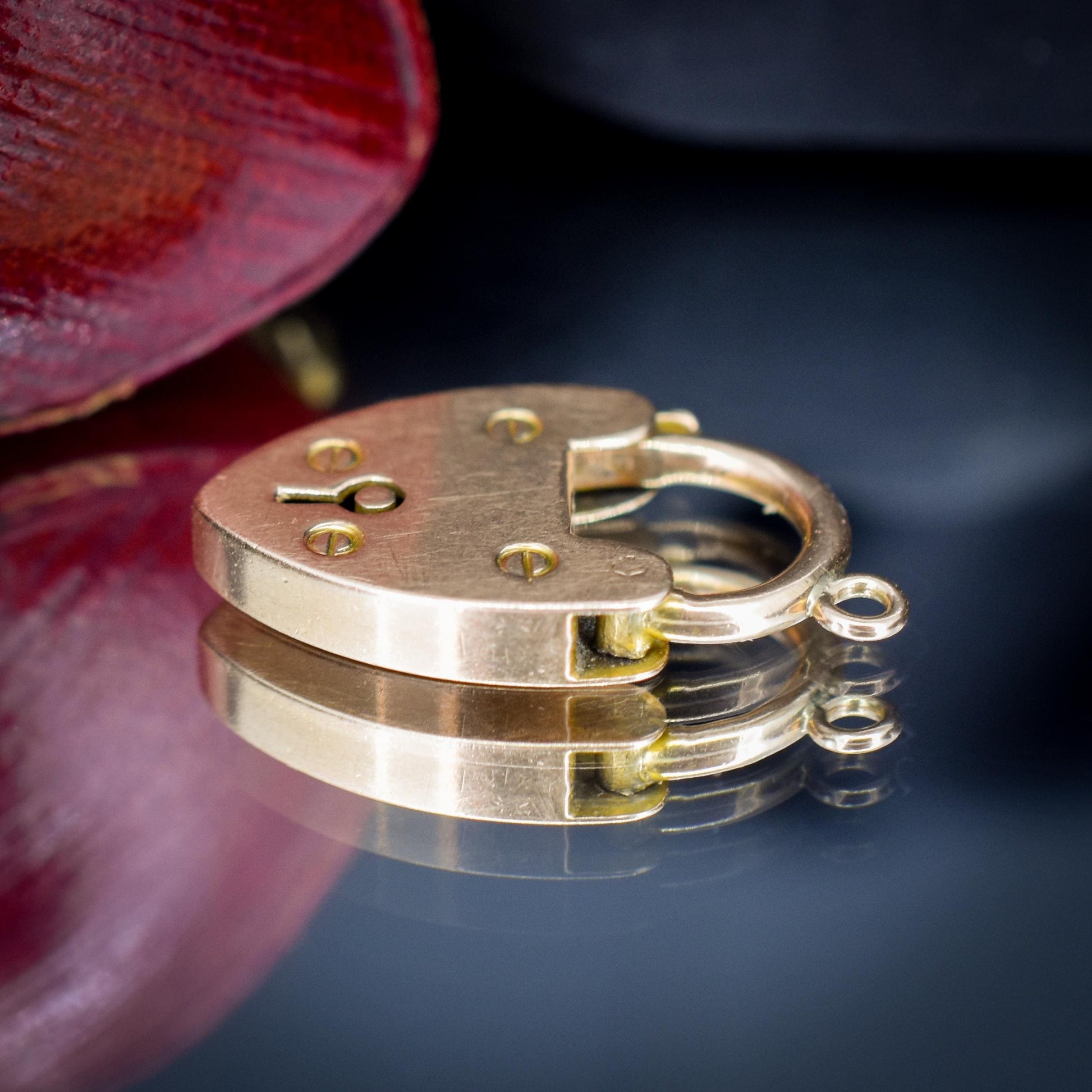 Antique Edwardian 15ct Gold Heart Padlock Pendant