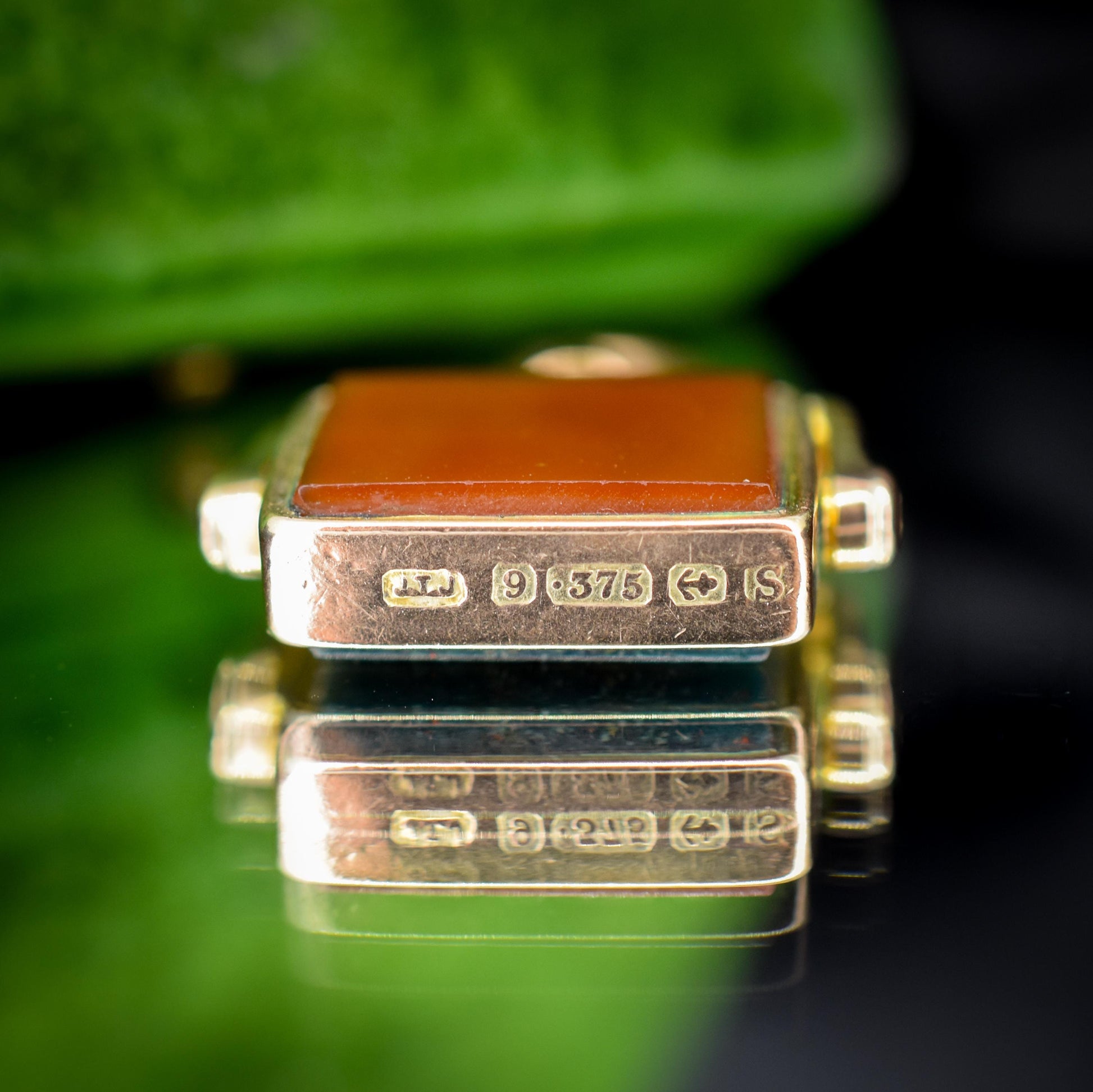 Antique Bloodstone and Carnelian 9ct Gold Spinning Swivel Fob Pendant | Dated 1917