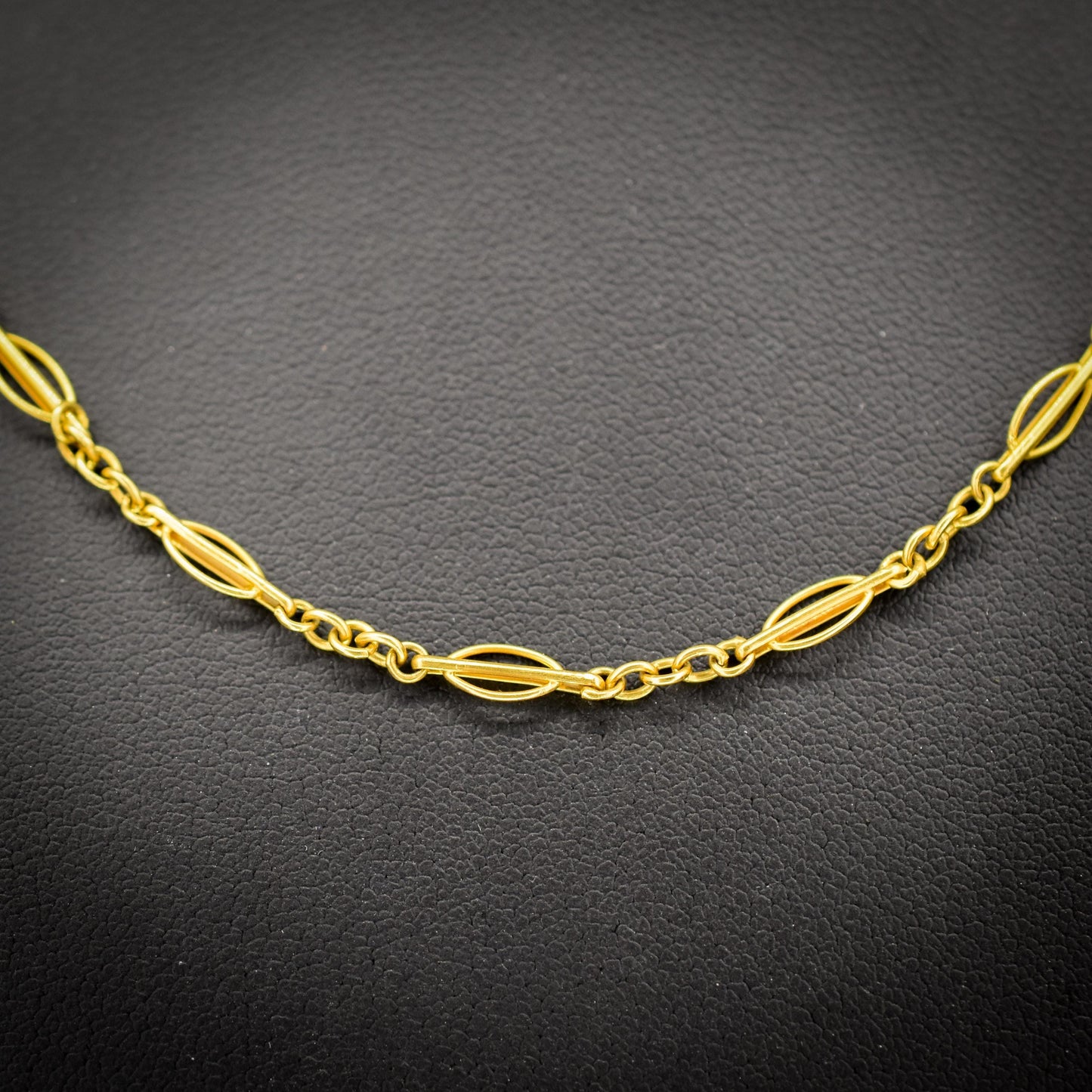 Antique 9ct Yellow Gold Fancy Chain with Barrel Clasp | 17"