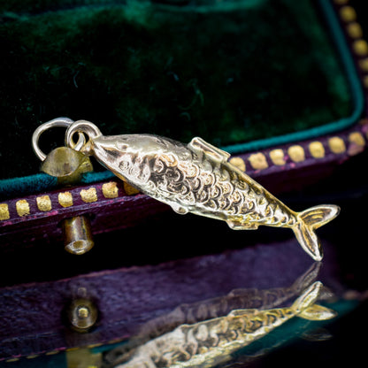 Vintage 9ct Gold Fish Charm | Dated 1959