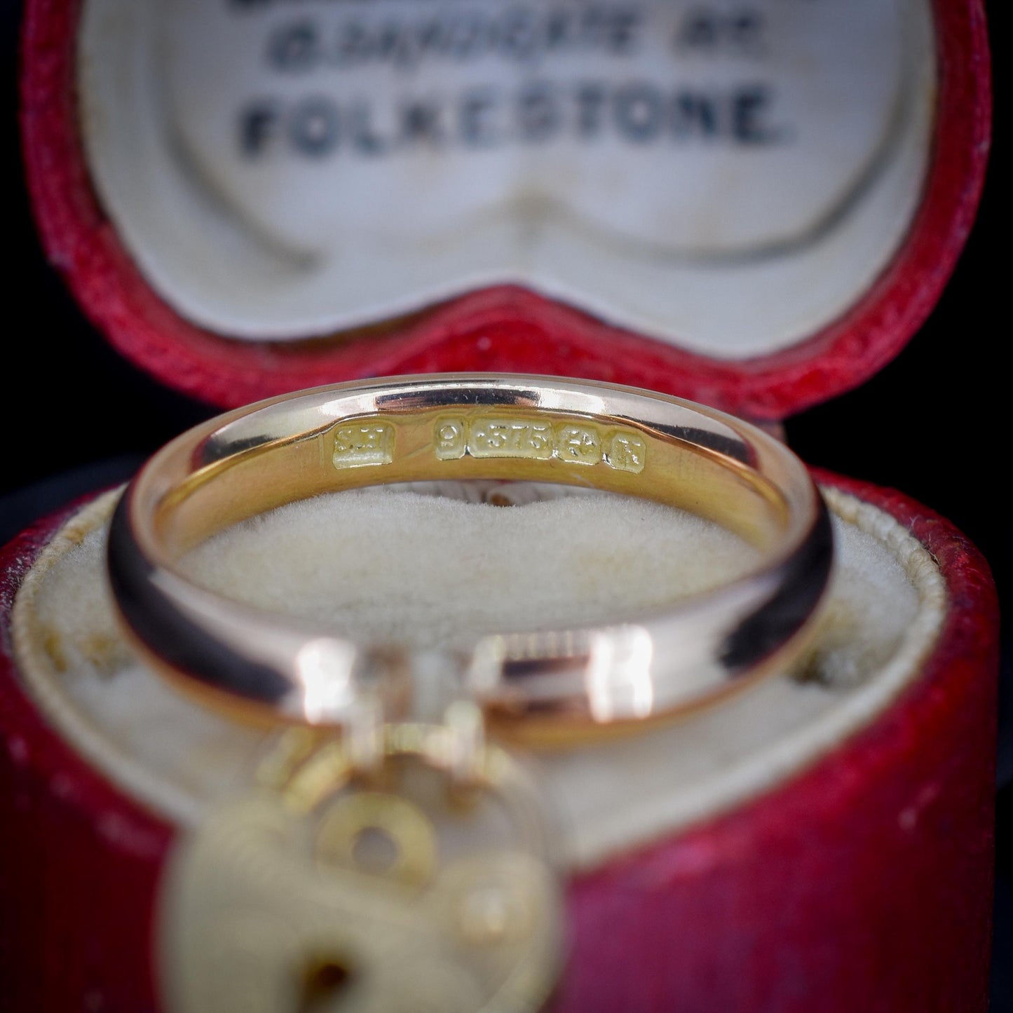 Vintage Heart Padlock Drop 9ct Yellow Gold Band Ring | Birmingham 1934