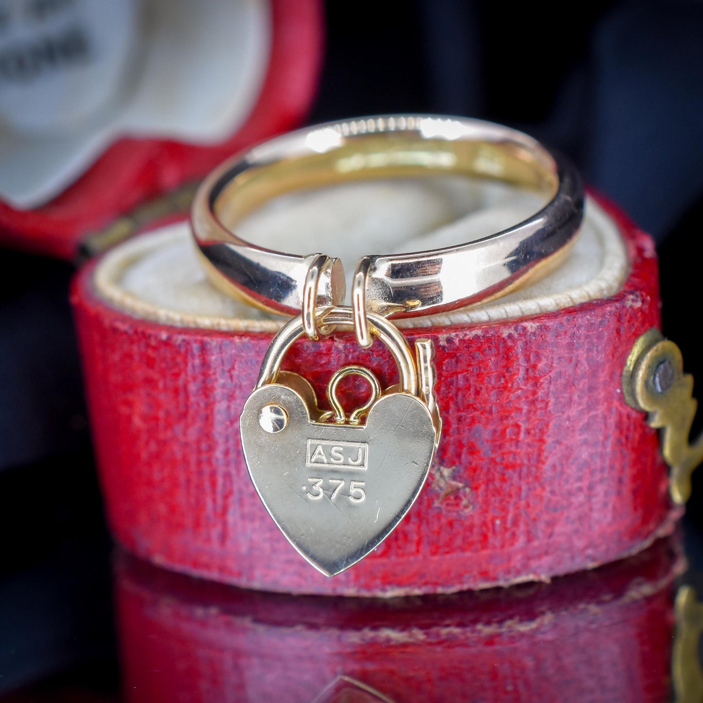 Vintage Heart Padlock Drop 9ct Yellow Gold Band Ring | Birmingham 1934
