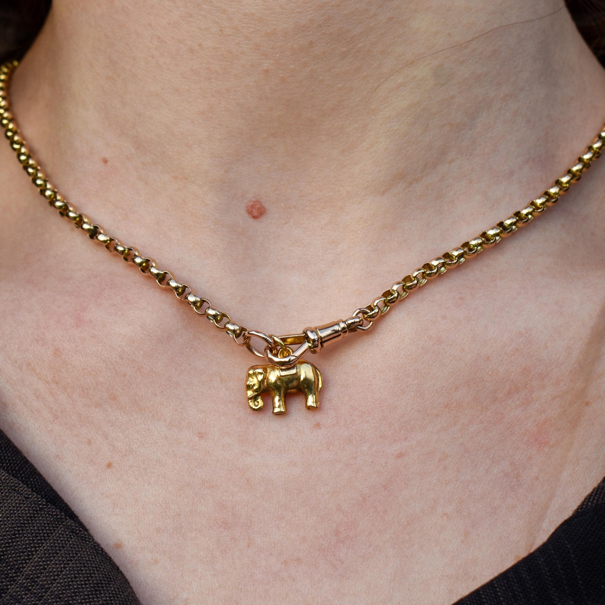 Vintage 9ct Yellow Gold Elephant Animal Charm Pendant | Dated 1967