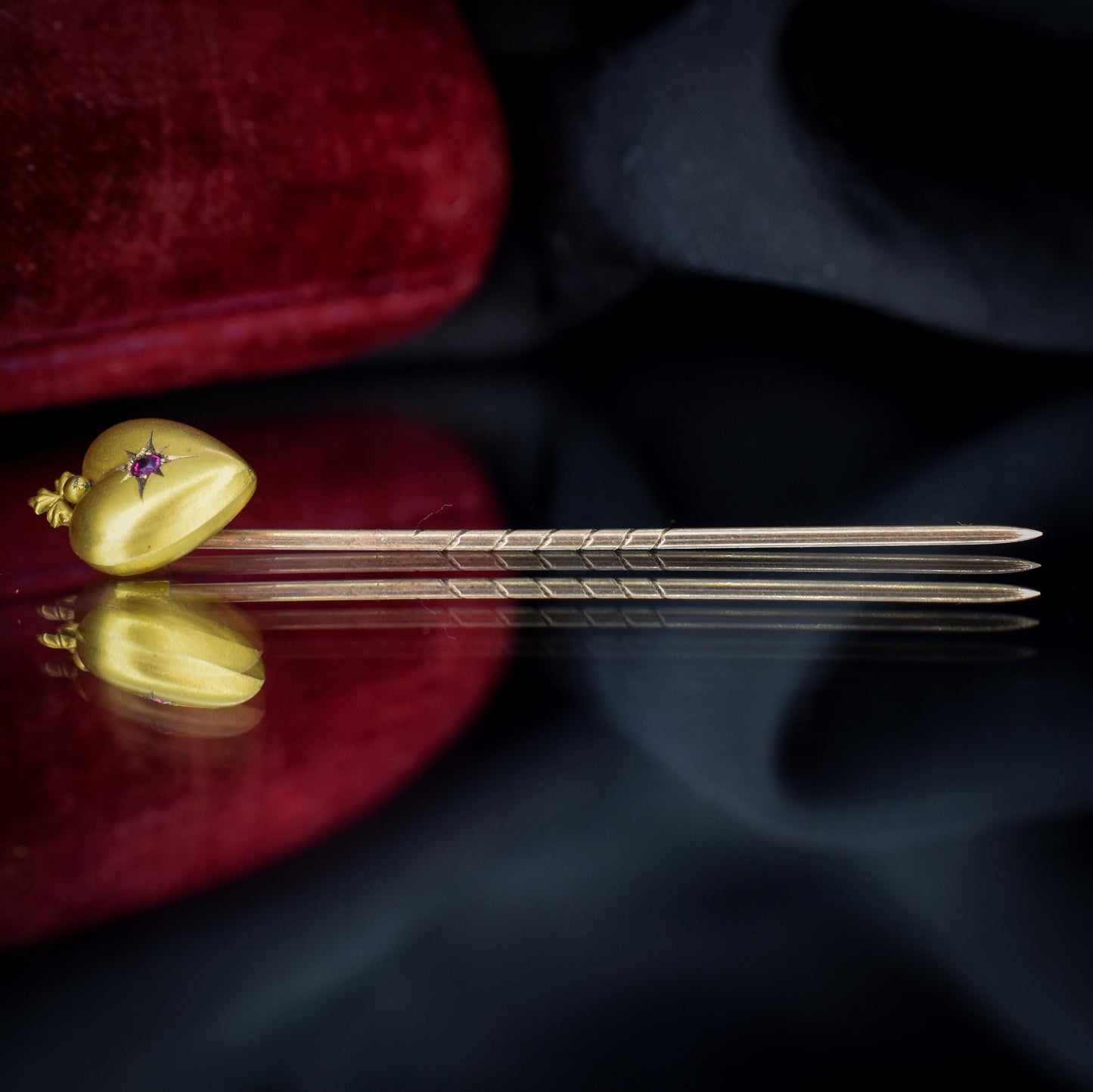 Antique Ruby Heart 9ct Gold Stick Pin