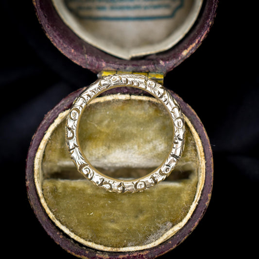 Antique Georgian 9ct Gold Engraved Split Ring, 17mm