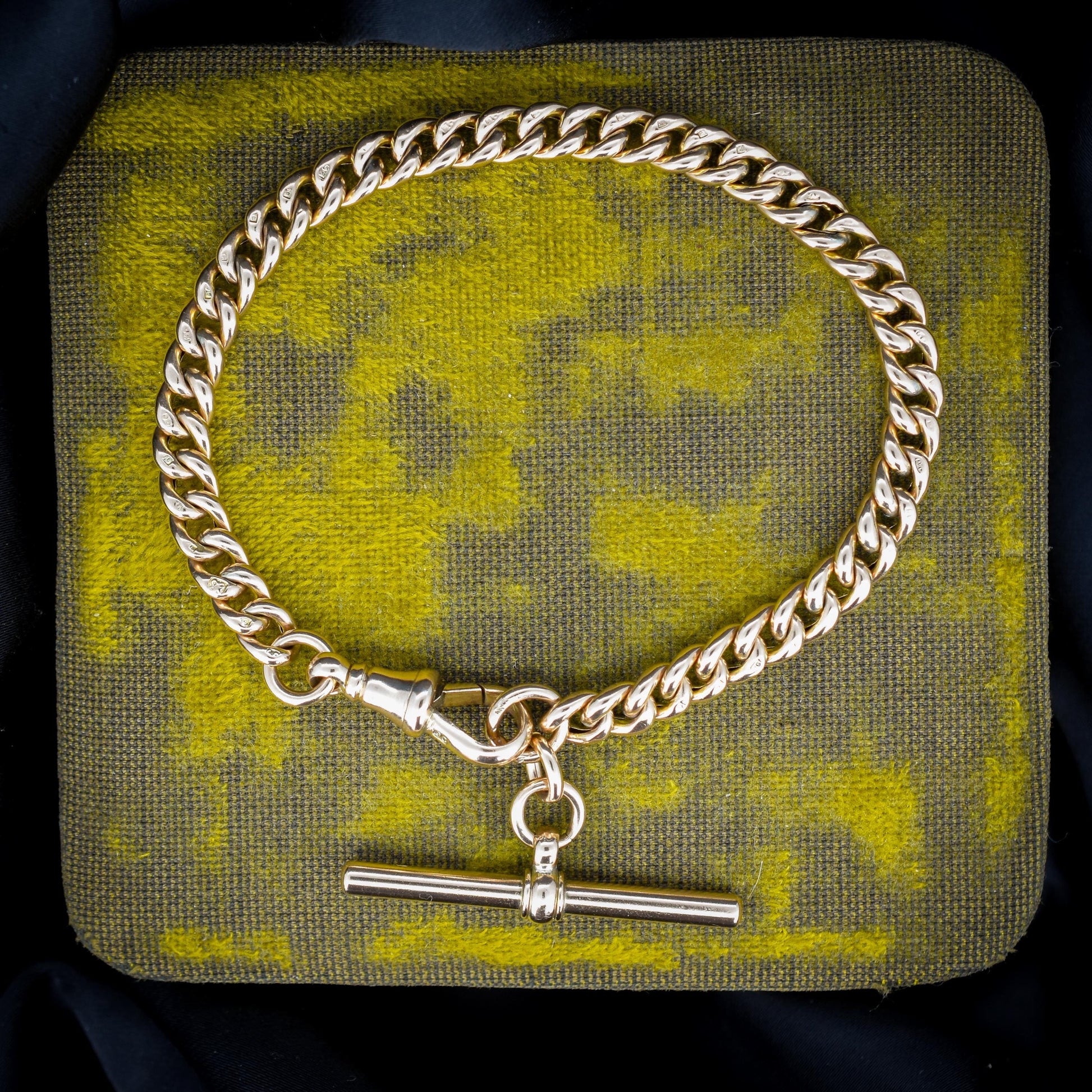 Antique Curb 9ct Gold Bracelet with Dog Clip and T-bar | 7.5"