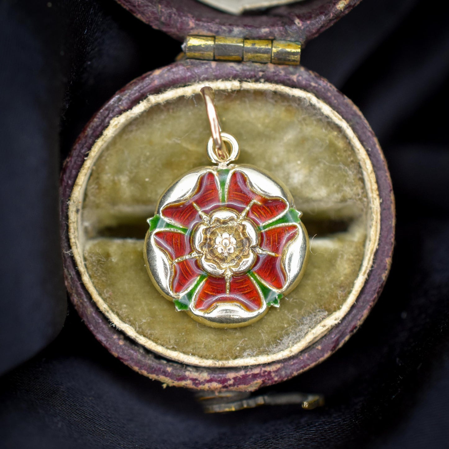 Vintage Red Rose of Lancashire Enamel 9ct Gold Charm