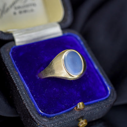 Vintage Moonstone Oval Solitaire Signet 9ct Yellow Gold Ring