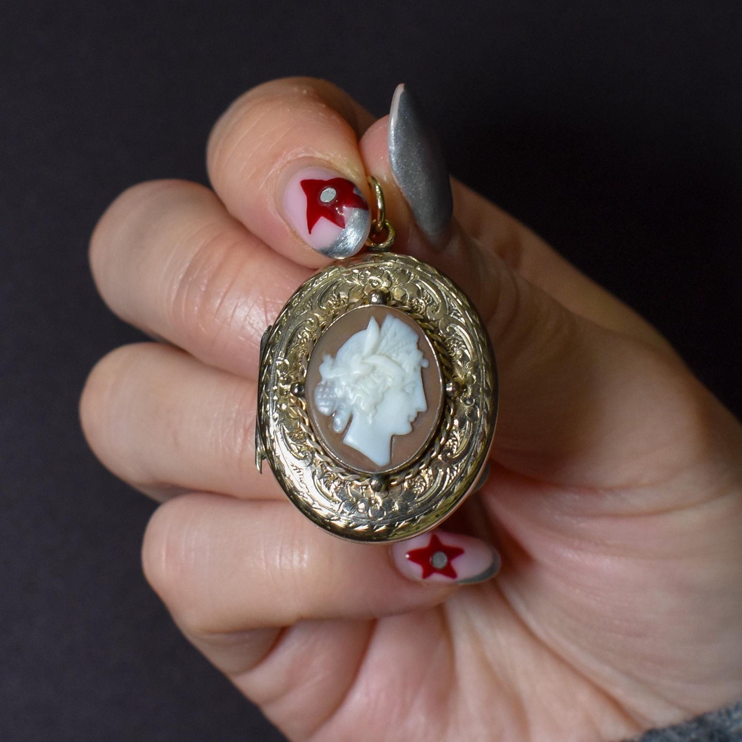 Antique 9ct Gold Engraved Oval Carved Cameo Locket Pendant