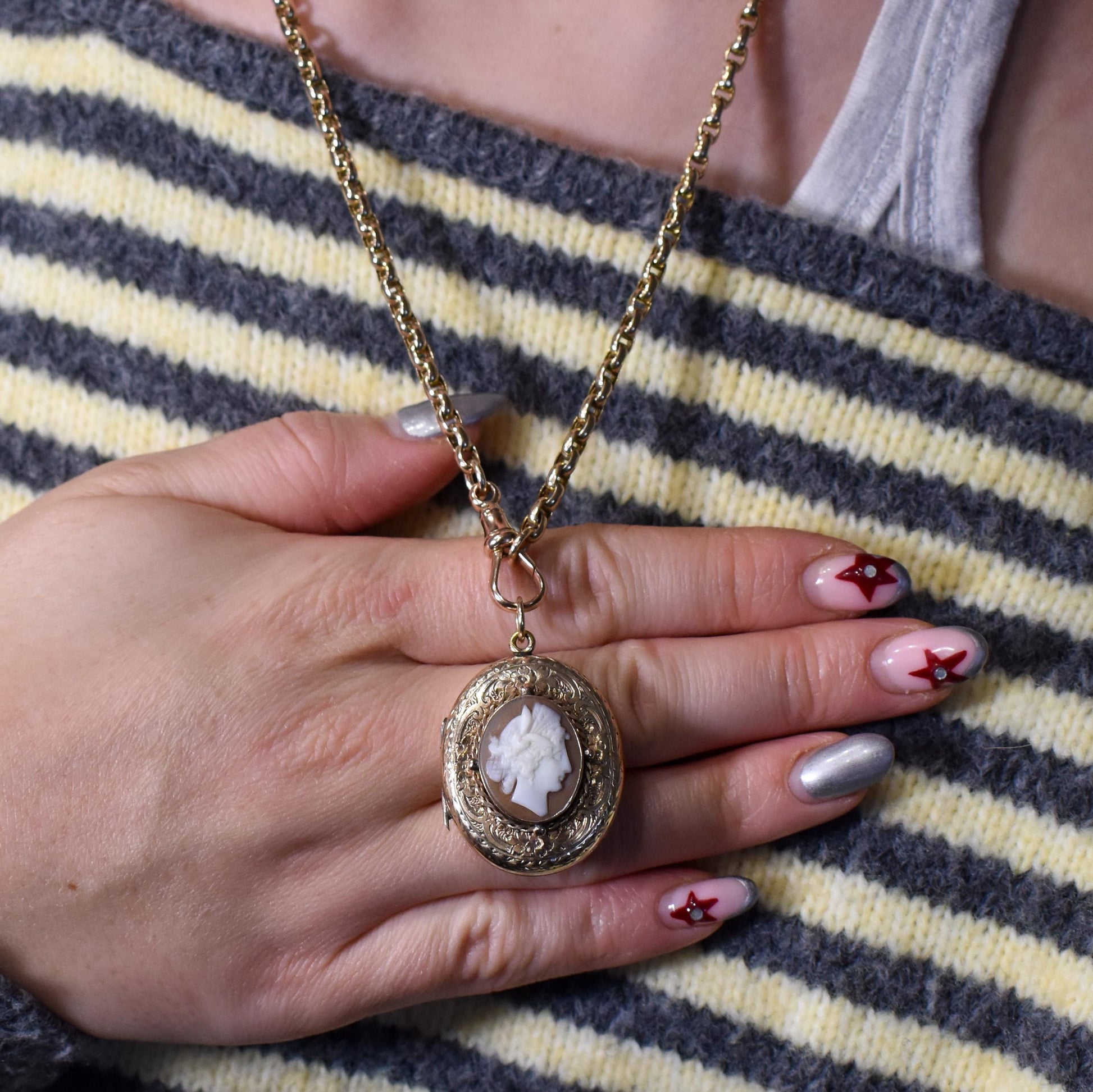 Antique 9ct Gold Engraved Oval Carved Cameo Locket Pendant