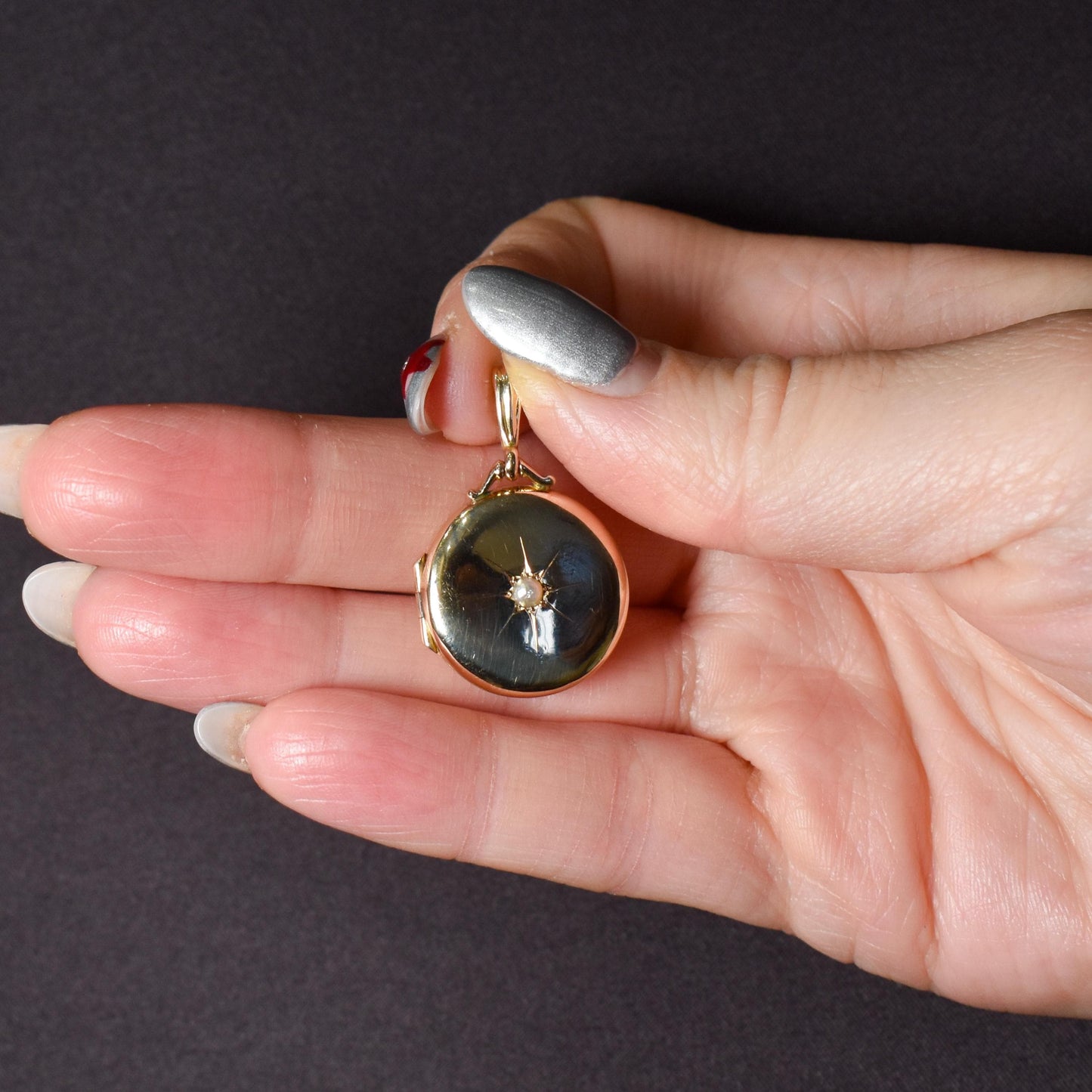 Antique '1907' Pearl Starburst 9ct Gold Round Locket Pendant