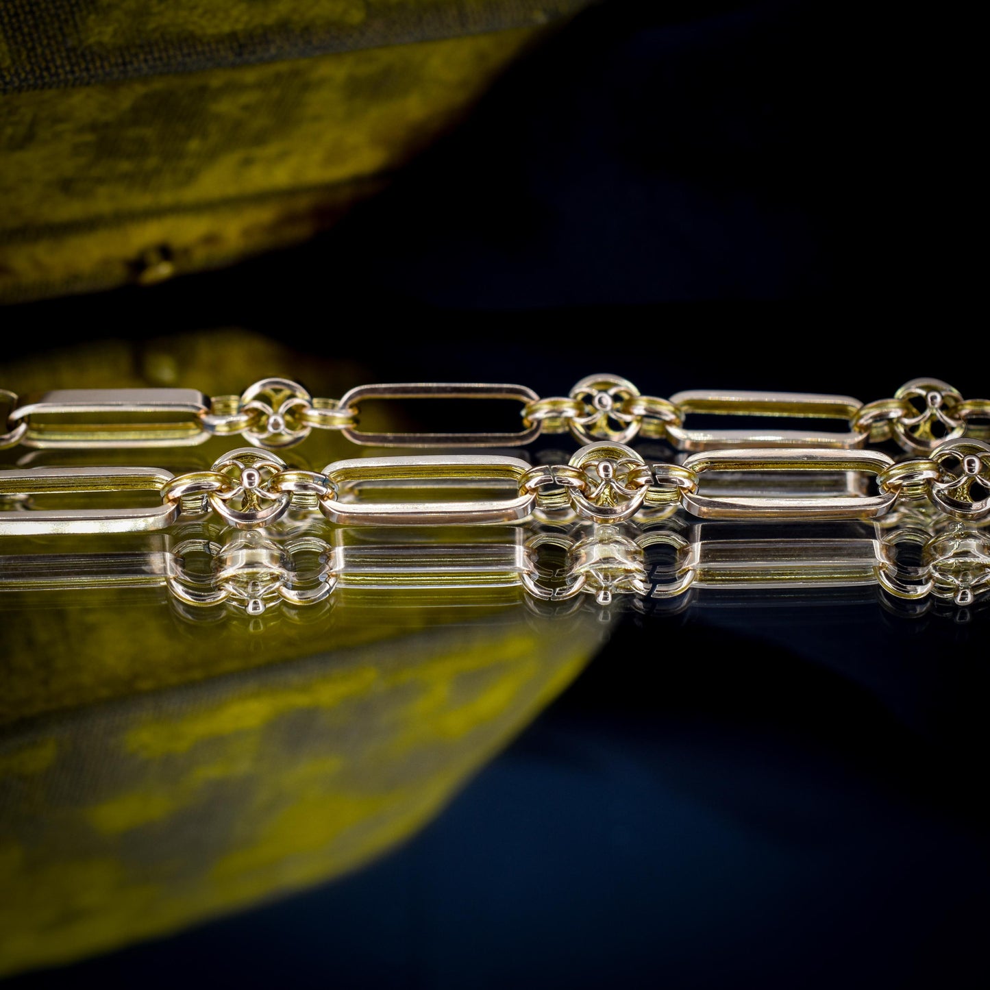 Antique 20.75" 9ct Gold Fancy Trombone Link Chain Necklace with Dog clips and T-bar