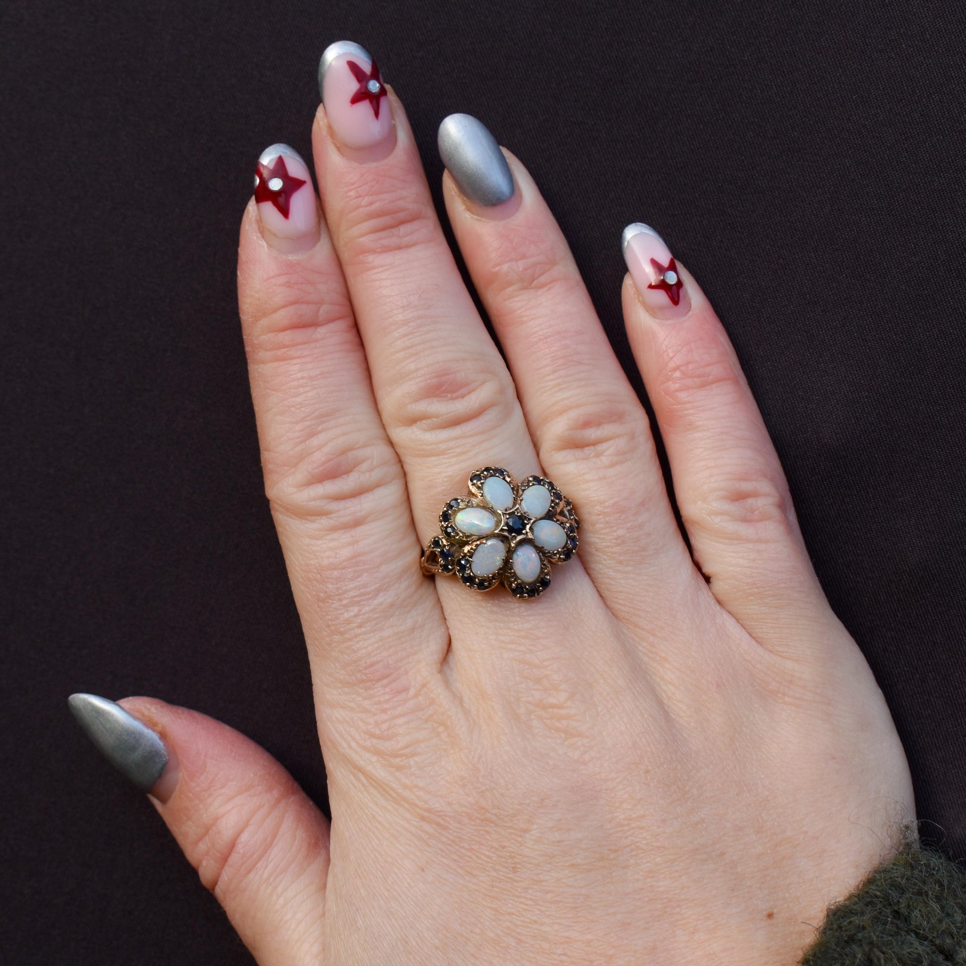 Vintage Opal and Blue Sapphire Flower 9ct Yellow Gold Ring | Dated 1972