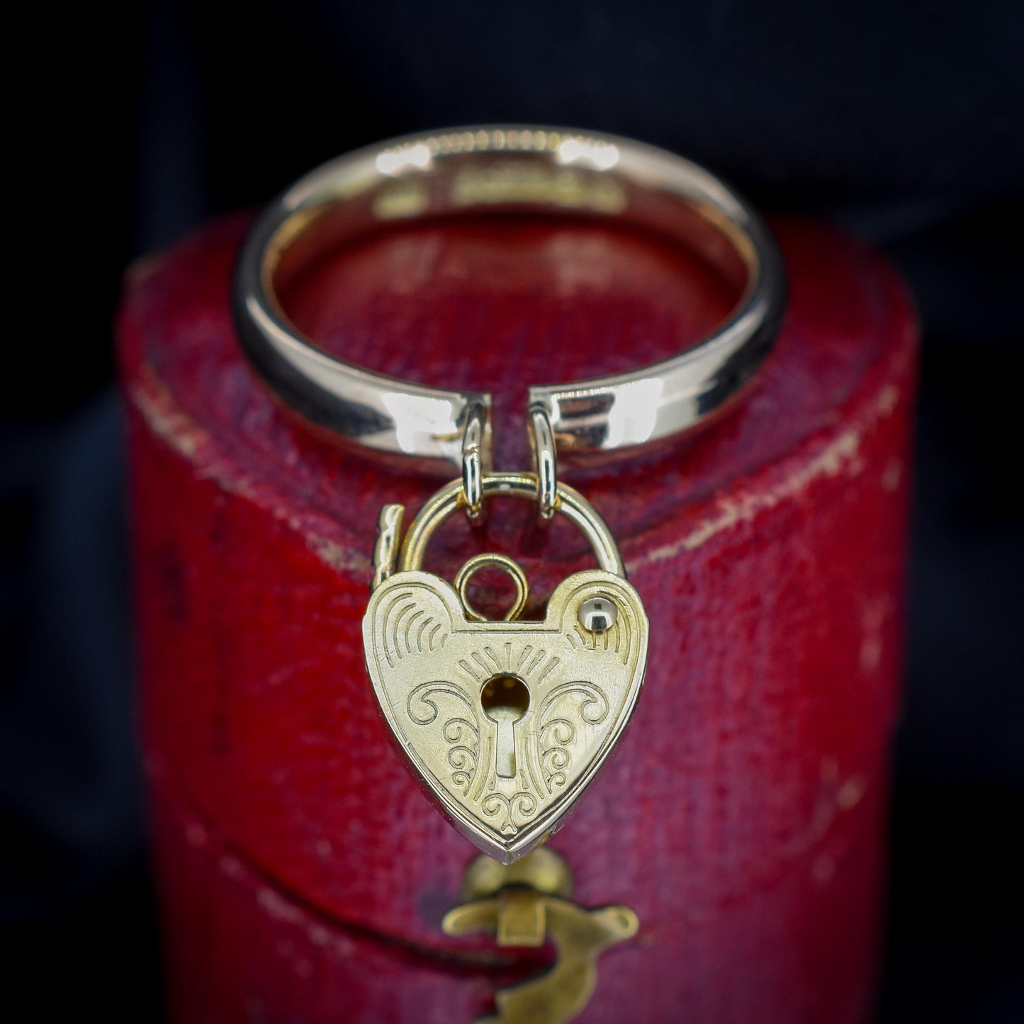 Vintage Heart Padlock Drop 9ct Yellow Gold Band Ring | Birmingham 1934