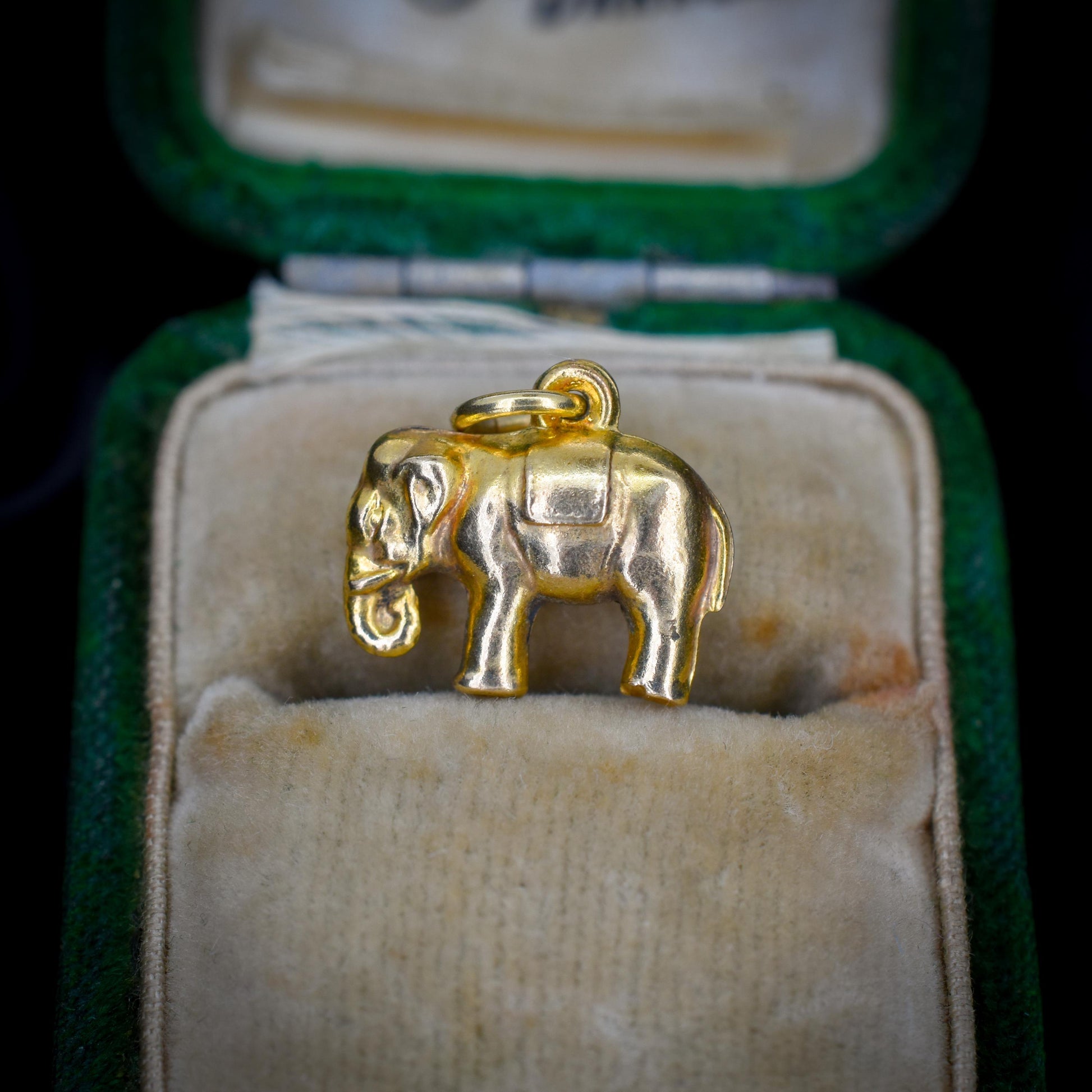 Vintage 9ct Yellow Gold Elephant Animal Charm Pendant | Dated 1967
