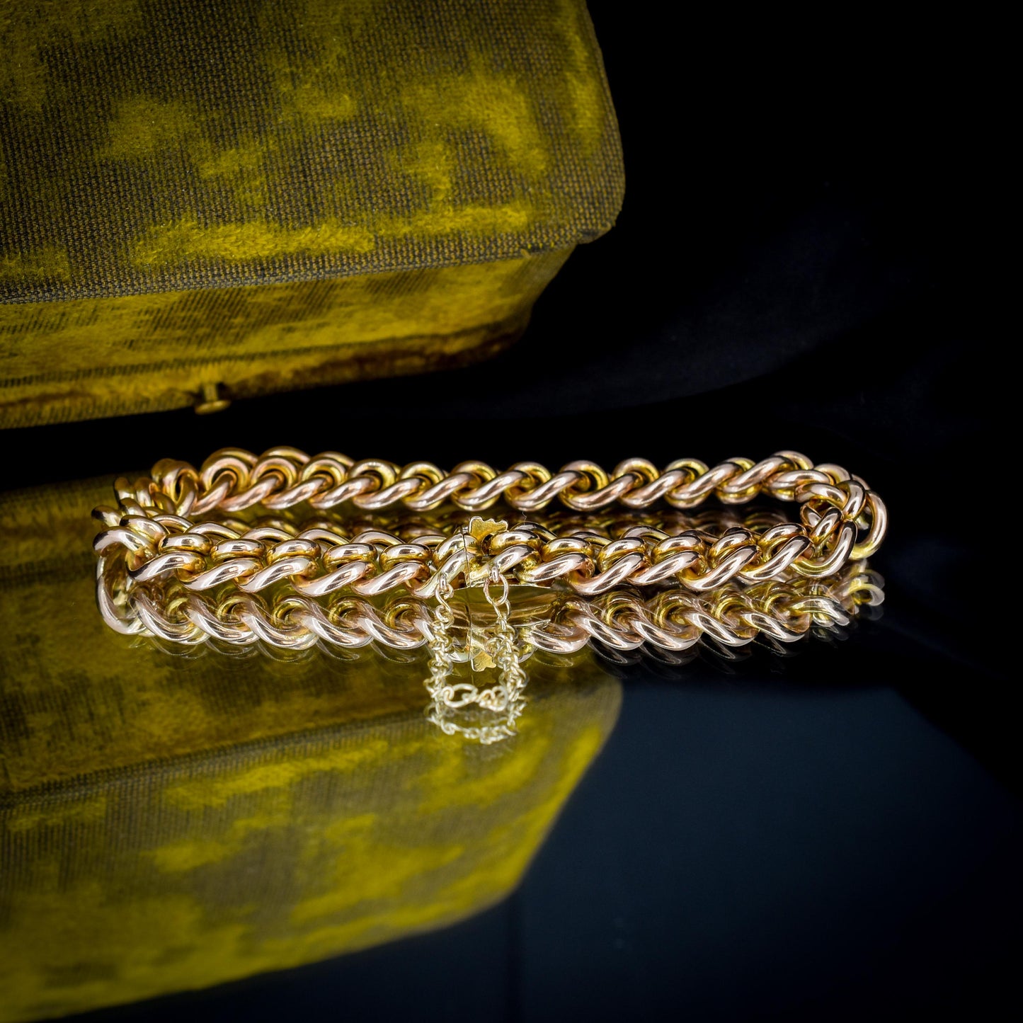 Antique 9ct Gold Concealed Clasp Curb Bracelet | 7"