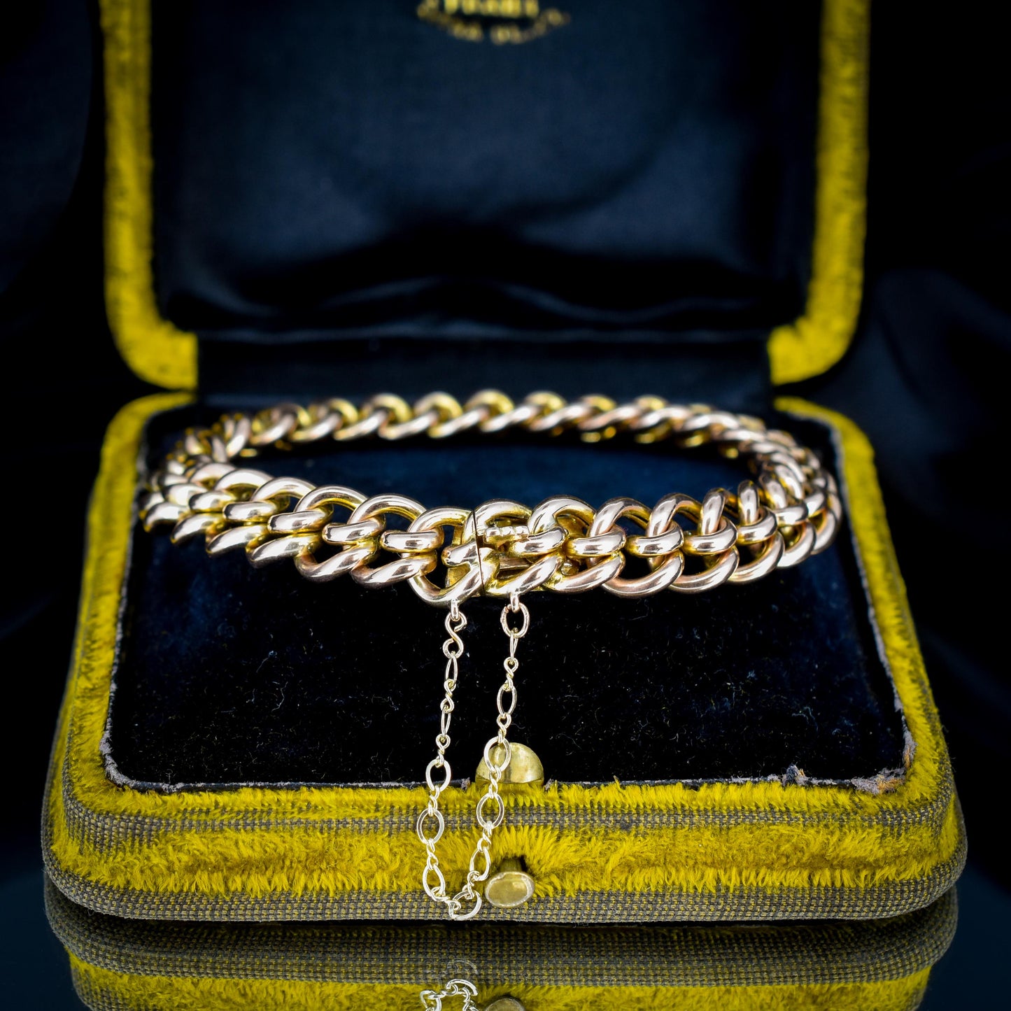 Antique 9ct Gold Concealed Clasp Curb Bracelet | 7"