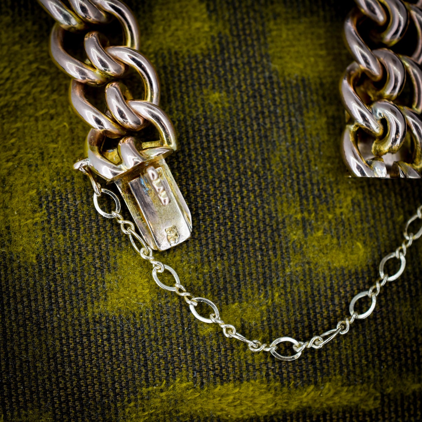 Antique 9ct Gold Concealed Clasp Curb Bracelet | 7"