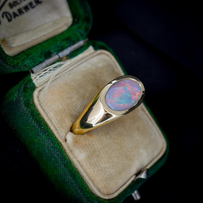 1.50ct Black Opal Solitaire 18ct Yellow Gold Signet Ring - 7.8g