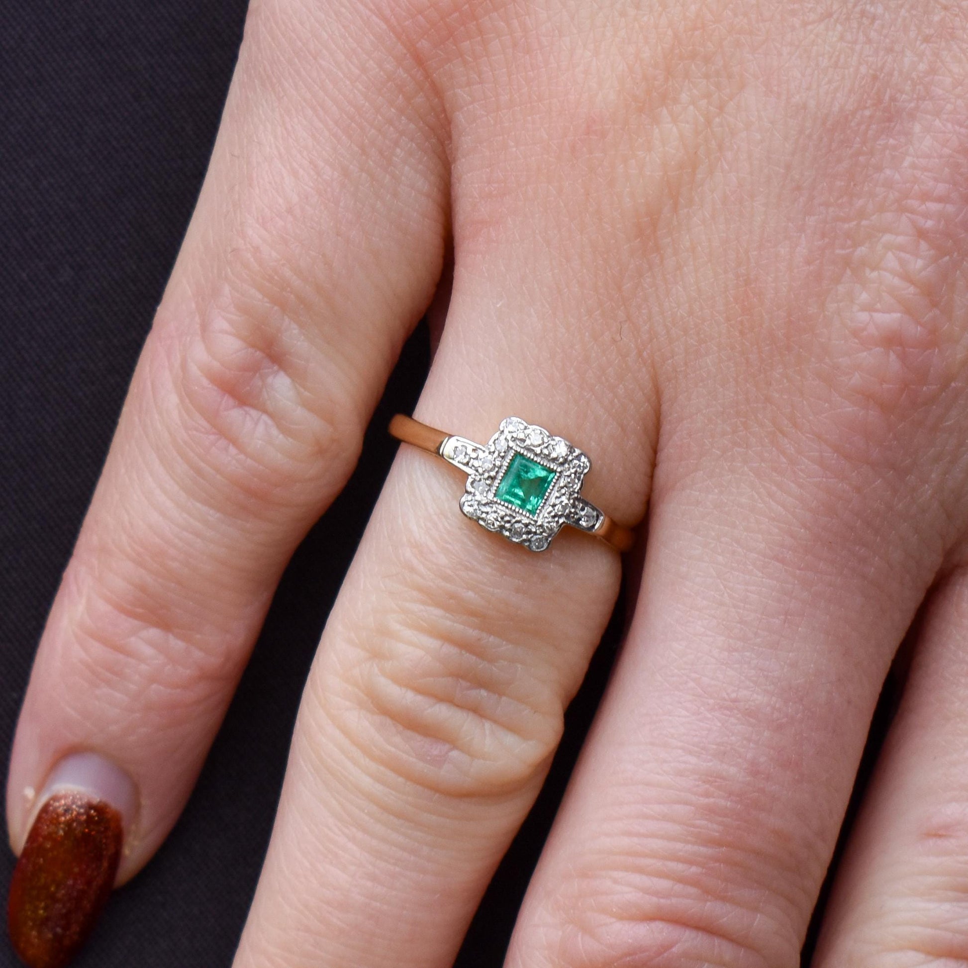 Art Deco Emerald and Diamond Square Cluster Halo 18ct Gold Ring