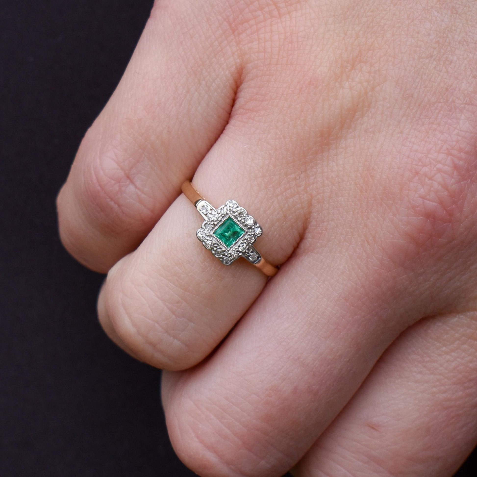 Art Deco Emerald and Diamond Square Cluster Halo 18ct Gold Ring