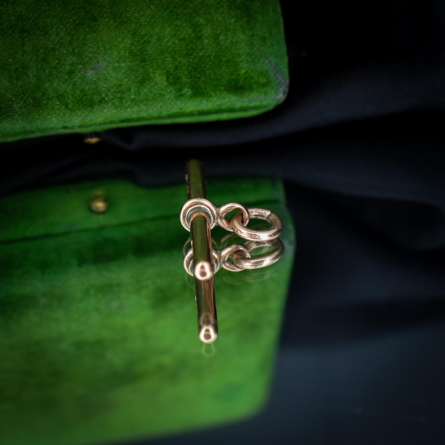 Antique 9ct Gold T-Bar Pendant Charm