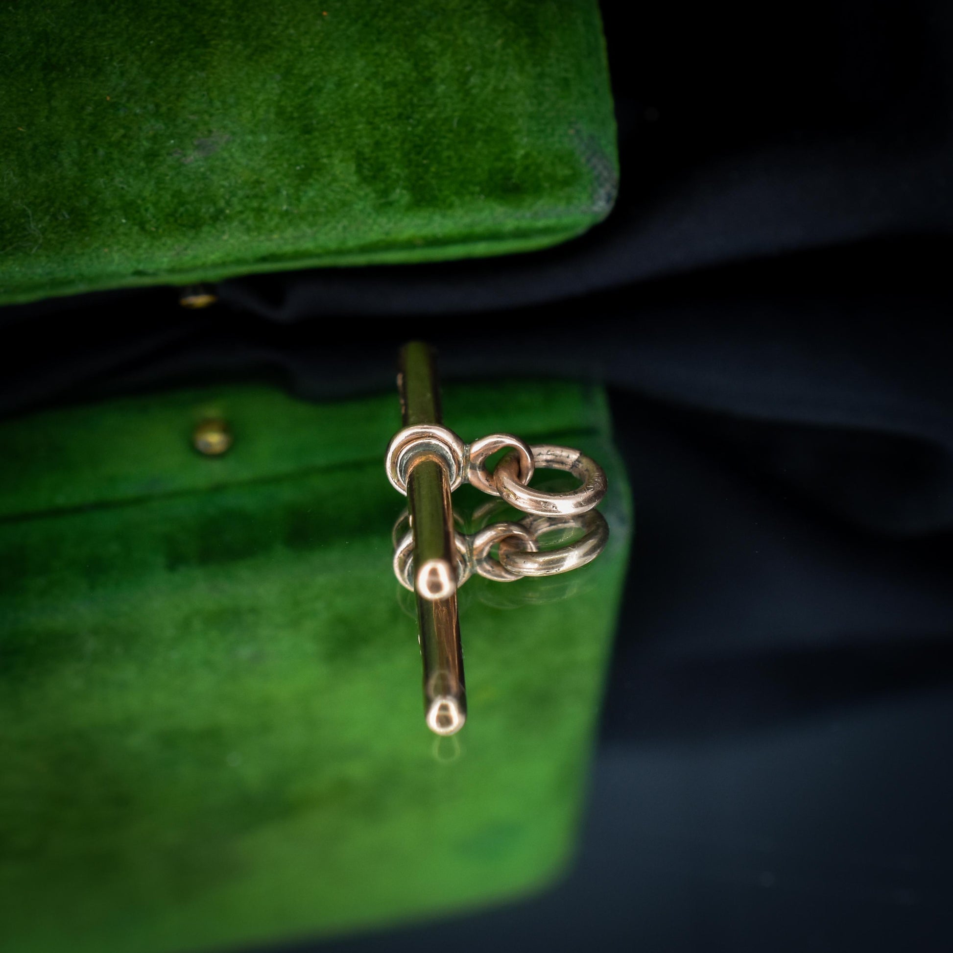 Antique 9ct Gold T-Bar Pendant Charm