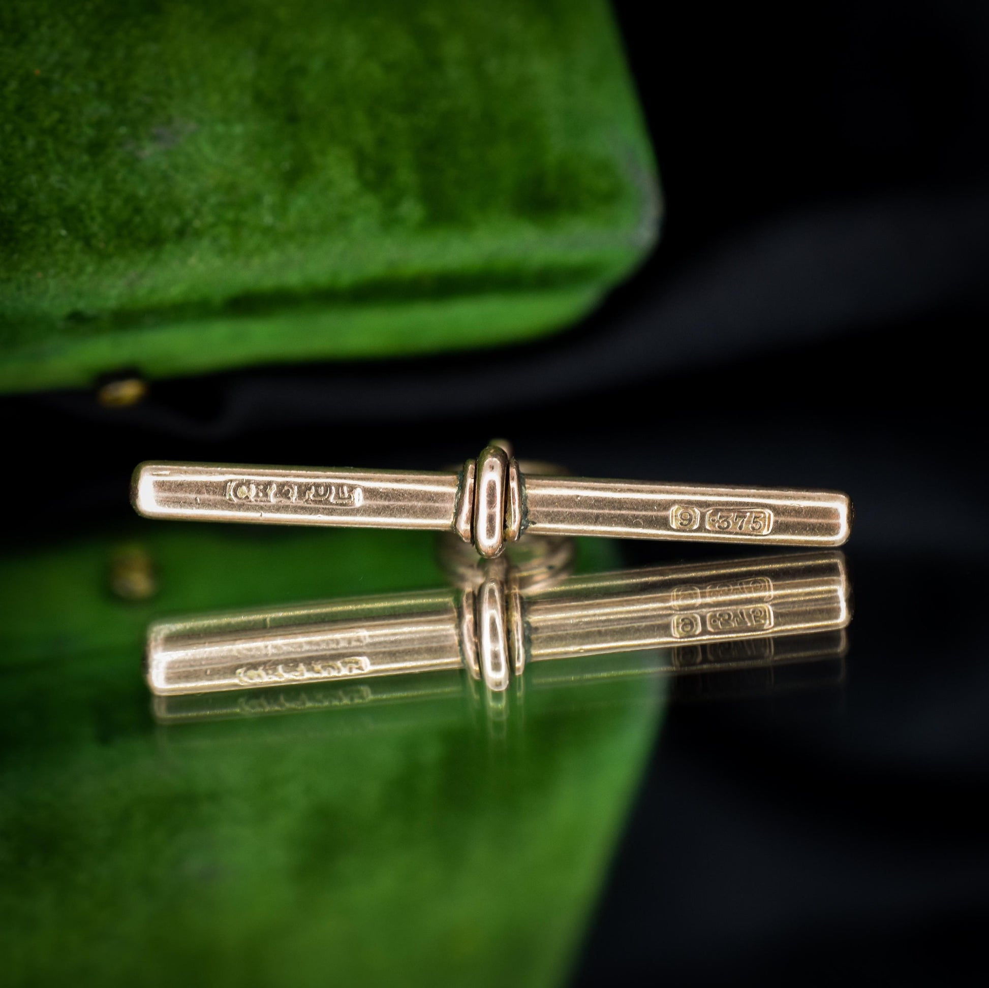 Antique 9ct Gold T-Bar Pendant Charm