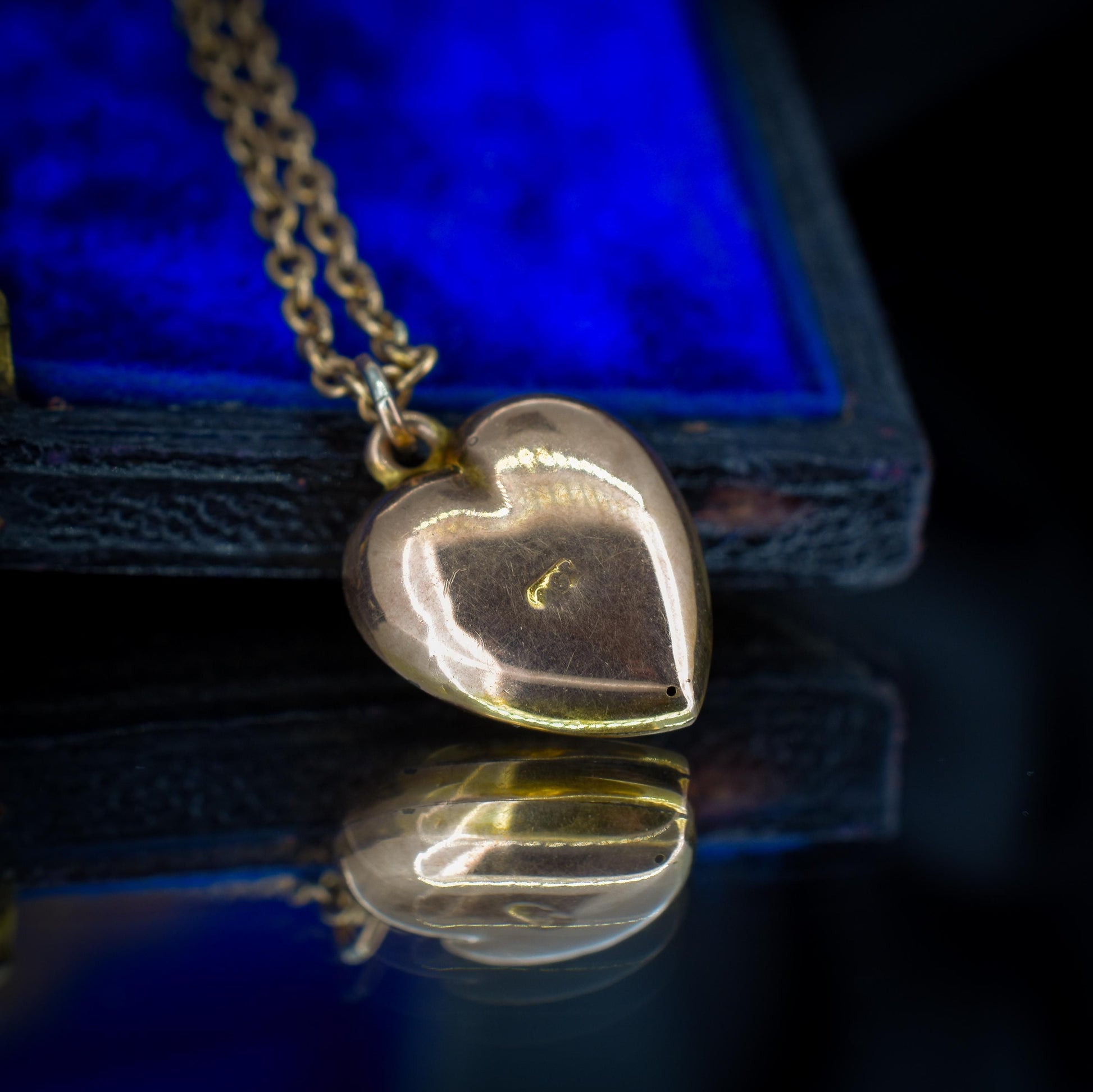 Antique 9ct Gold Heart Pendant Chain Necklace | 16"