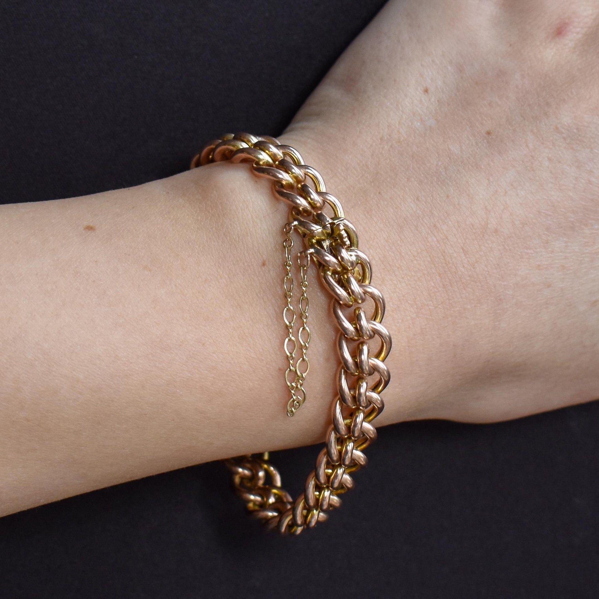 Antique 9ct Gold Concealed Clasp Curb Bracelet | 7"