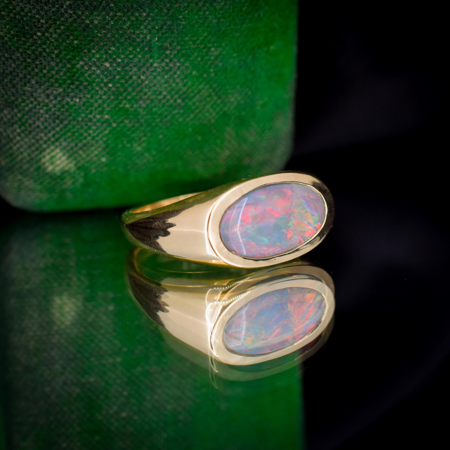 1.50ct Black Opal Solitaire 18ct Yellow Gold Signet Ring - 7.8g