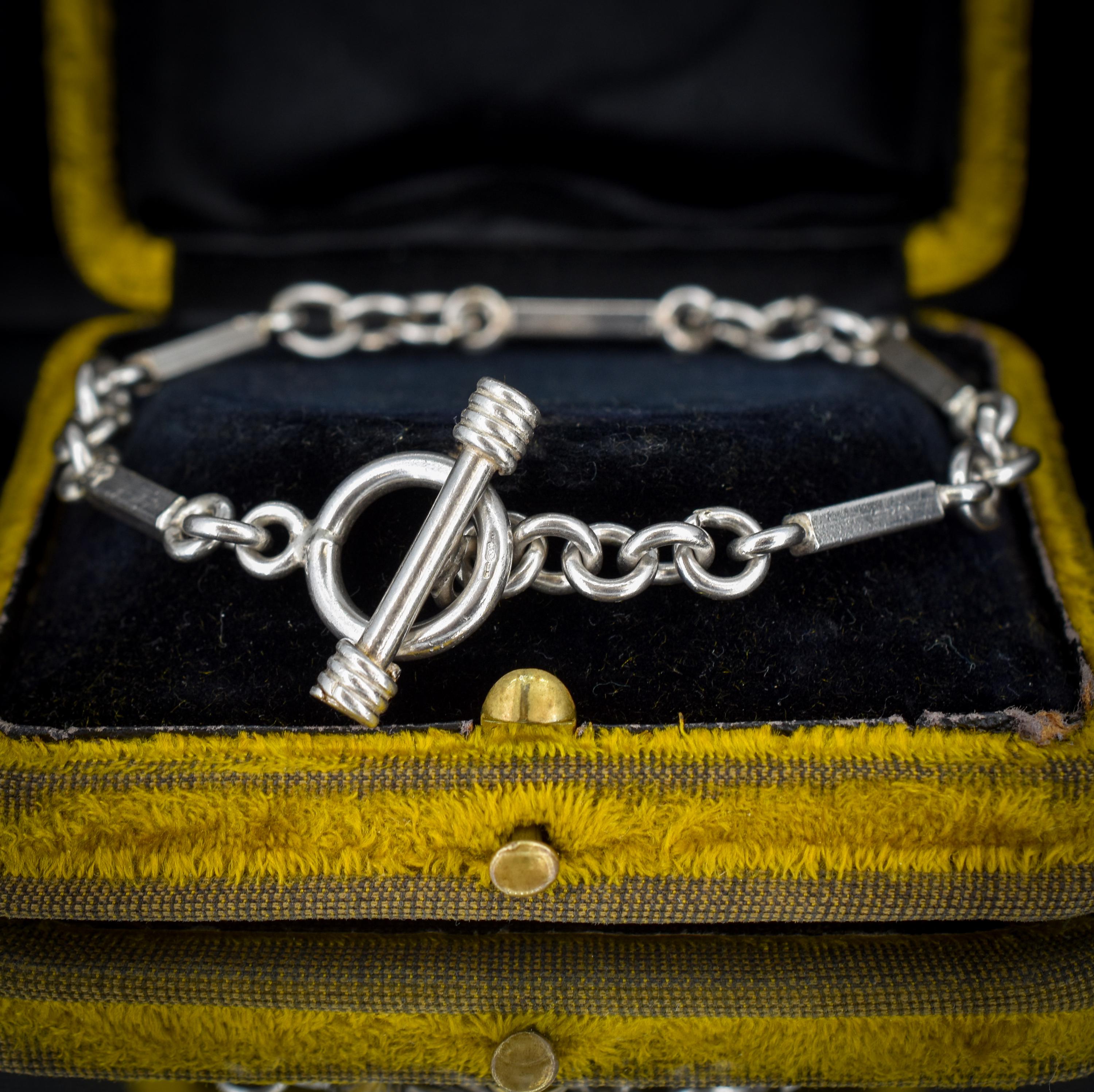 Vintage Silver Oval and Fancy Bar Link Toggle T-Bar Chain Bracelet