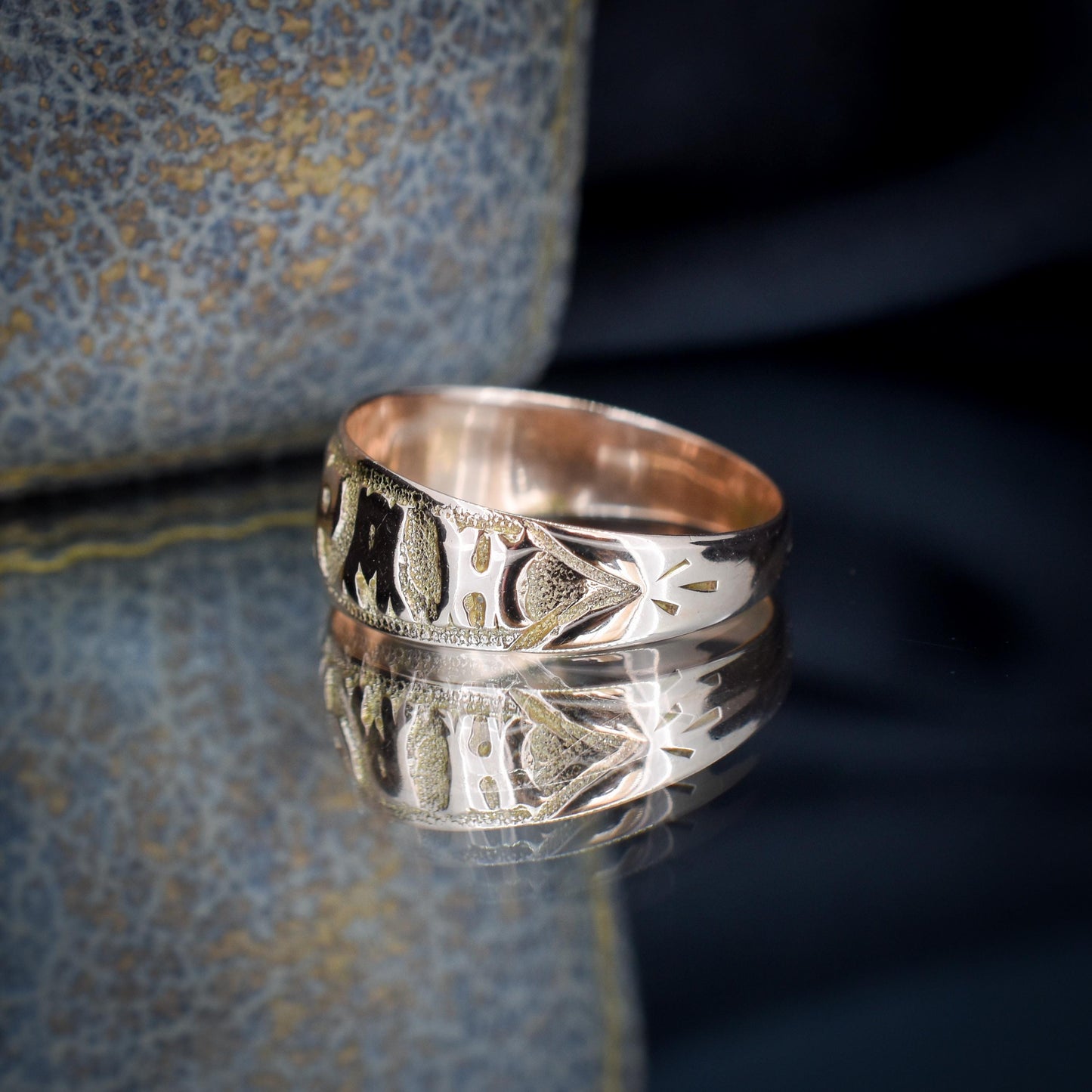 Antique Mizpah 9ct Gold Wide Band Ring | Birmingham 1918