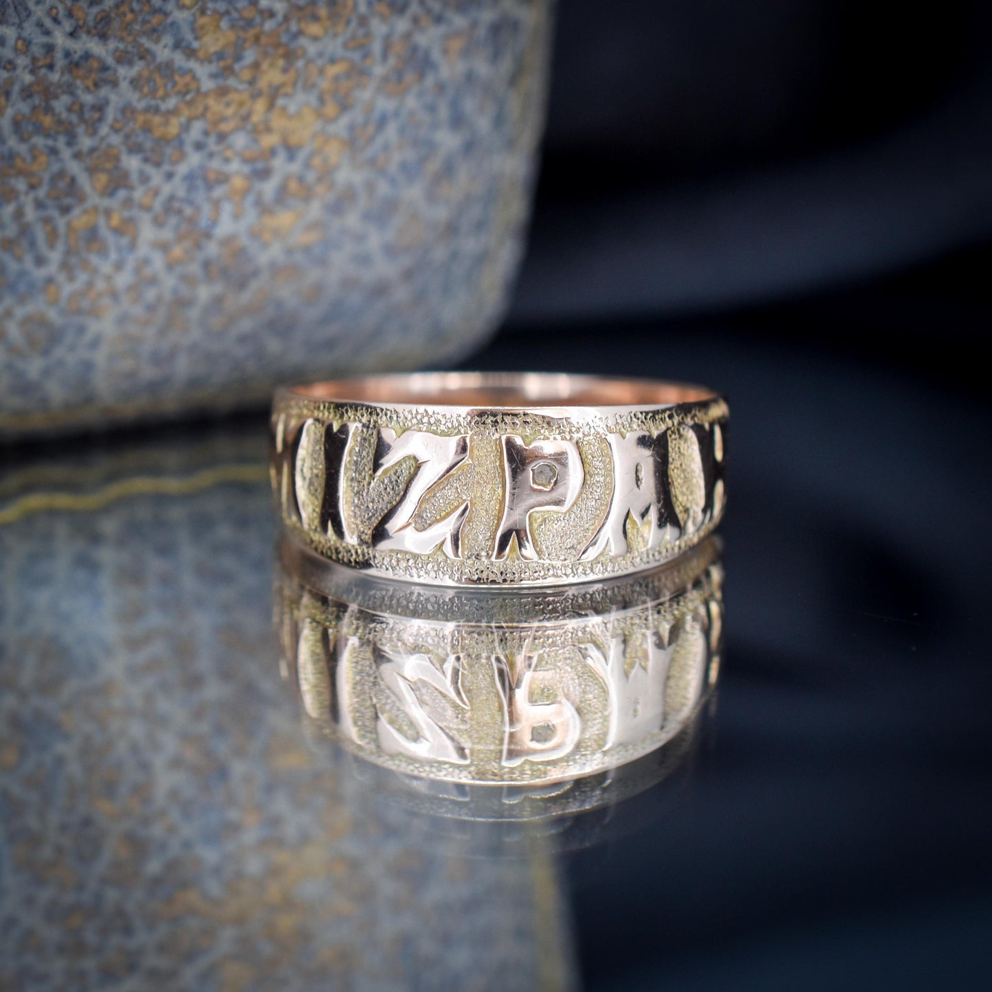 Antique Mizpah 9ct Gold Wide Band Ring | Birmingham 1918