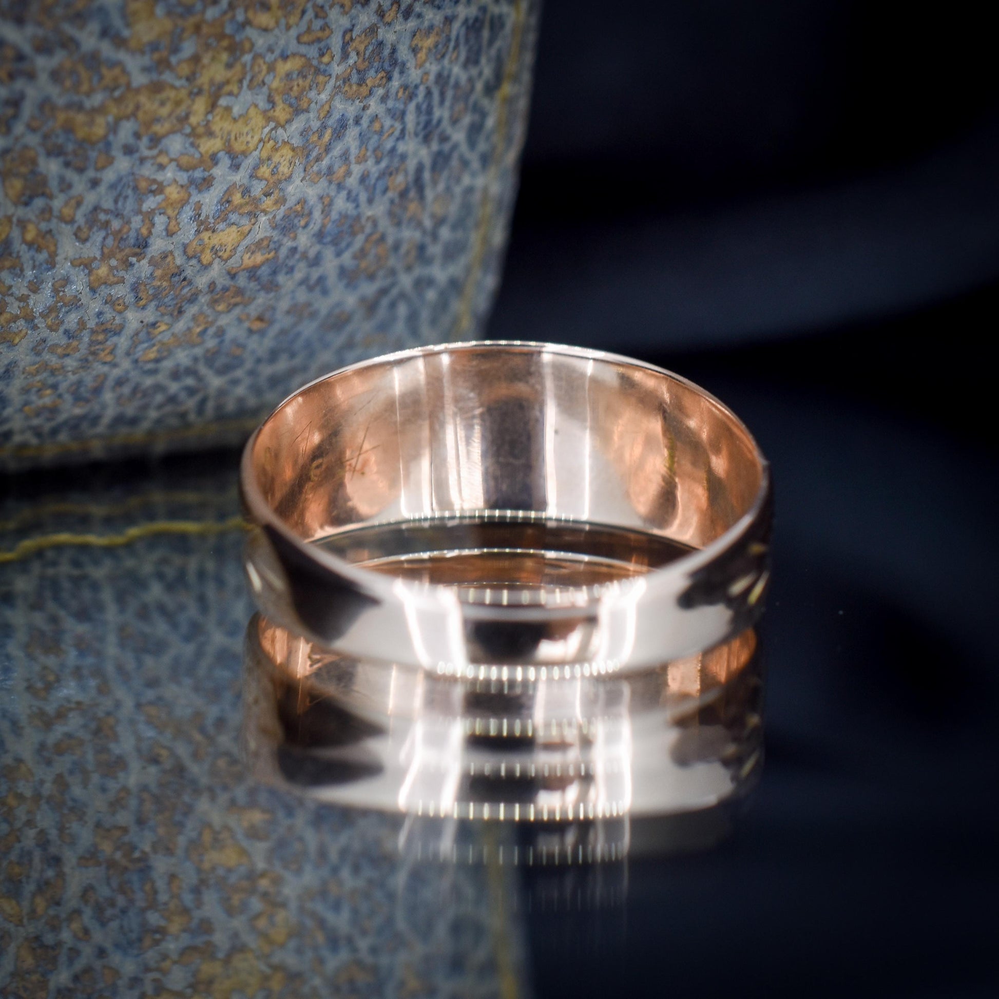 Antique Mizpah 9ct Gold Wide Band Ring | Birmingham 1918