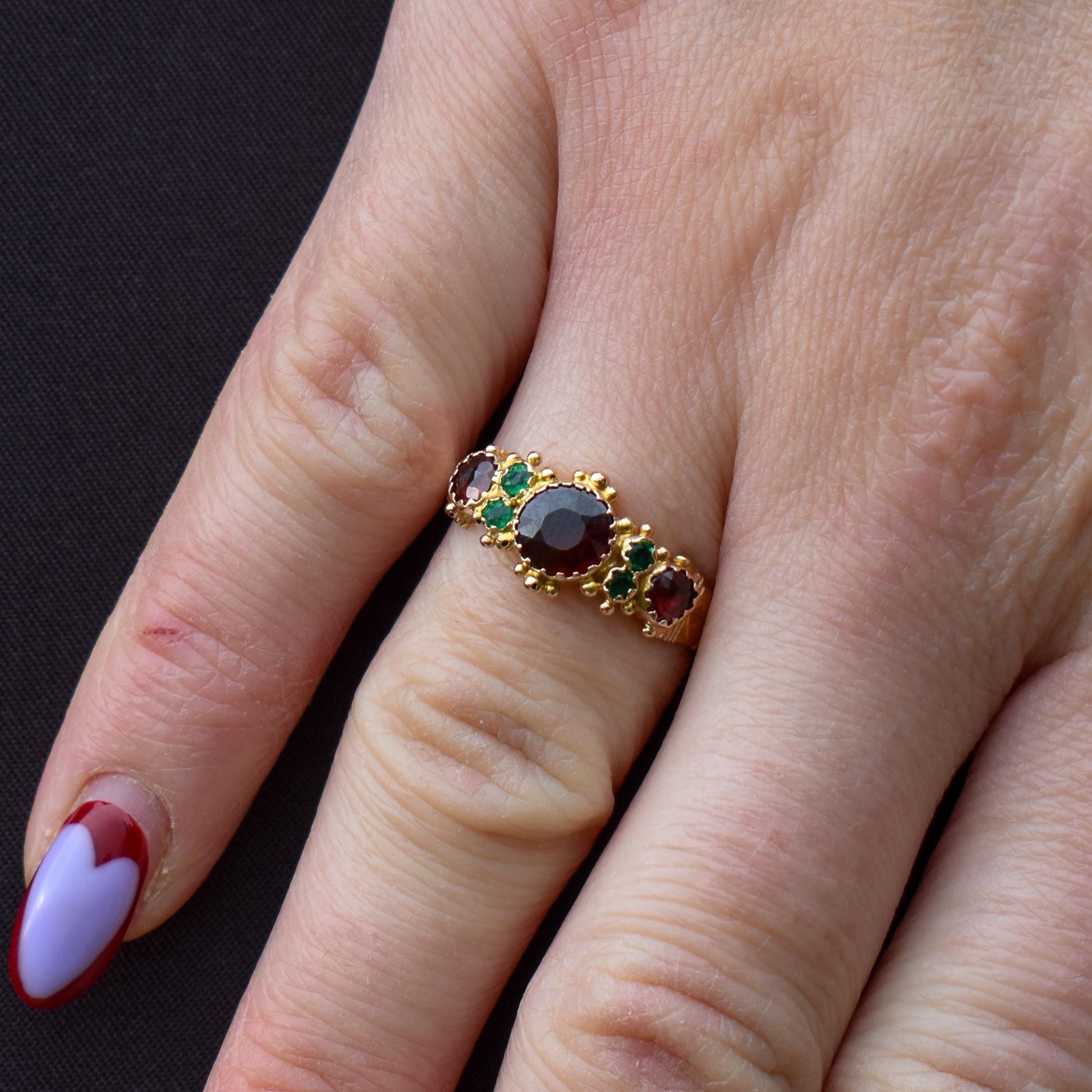 Antique Garnet and Emerald 15ct Gold Scroll Ring | Dated 1887