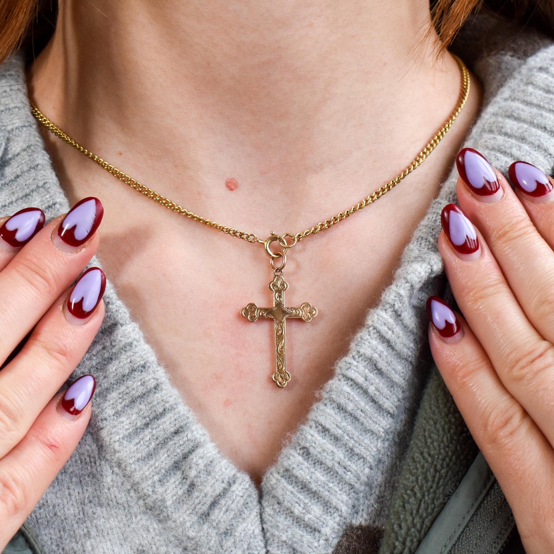 Antique Edwardian 9ct Gold Engraved Cross Pendant
